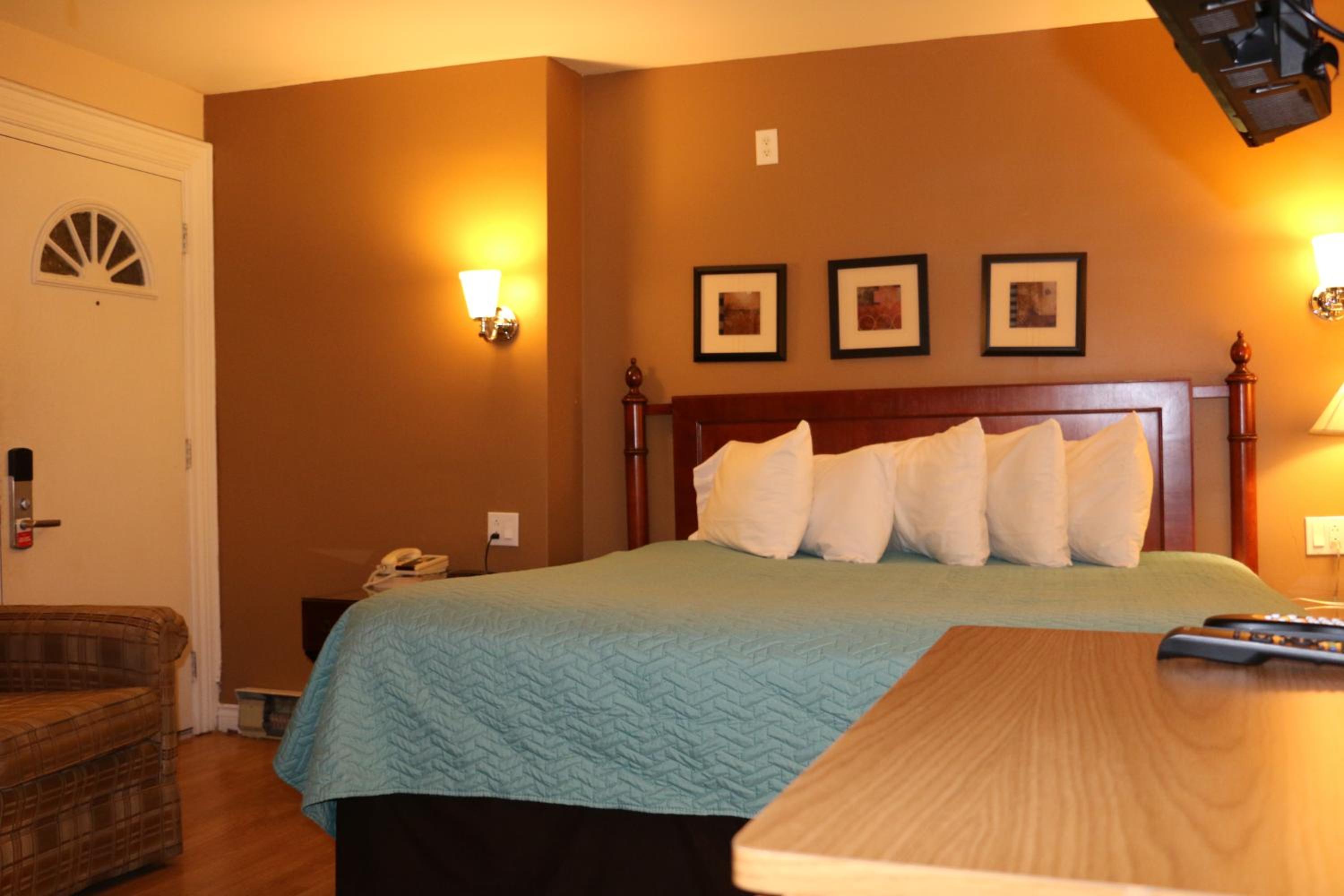 Midtown Motel & Suites, photo 12