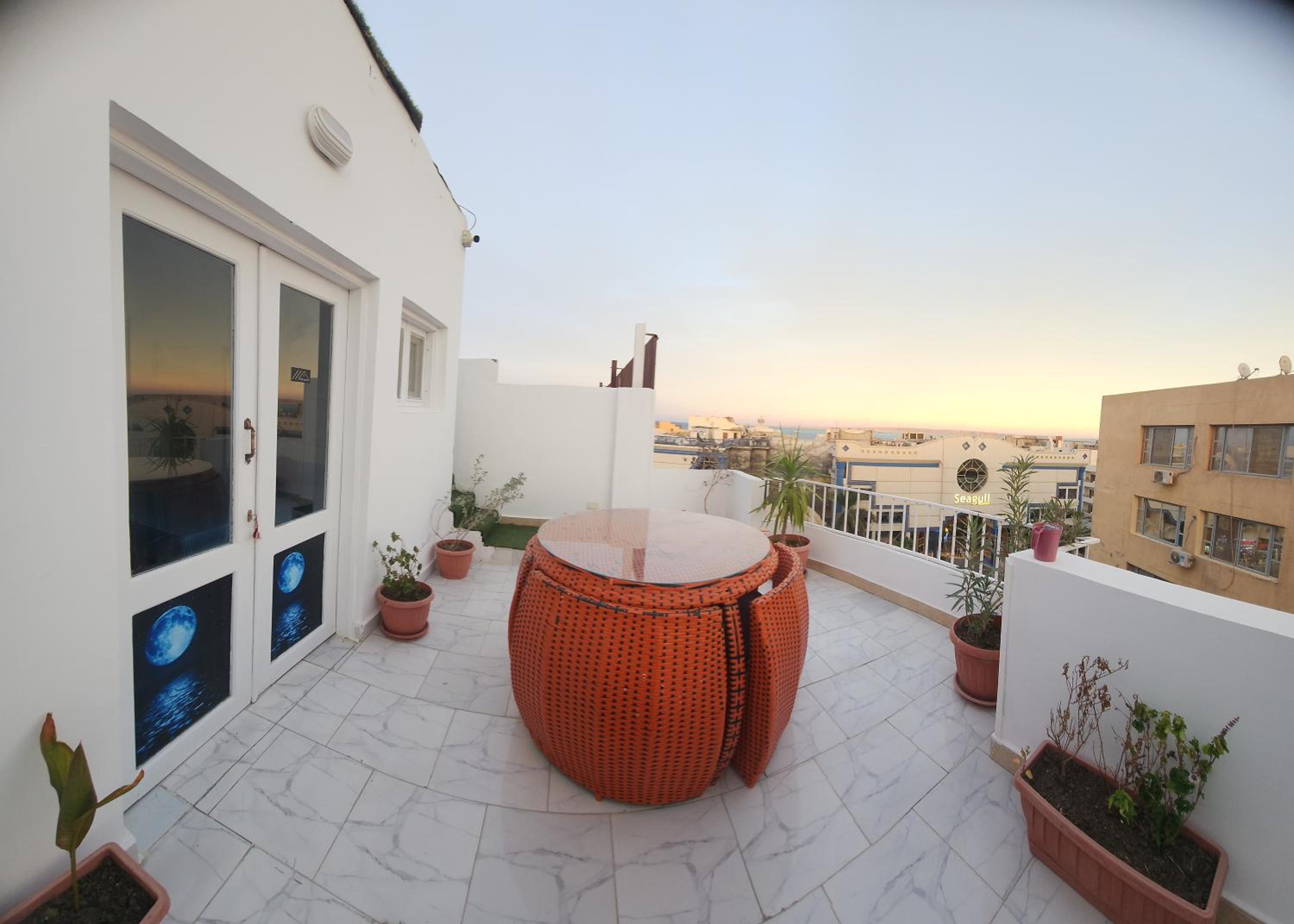 White Roof - Hurghada