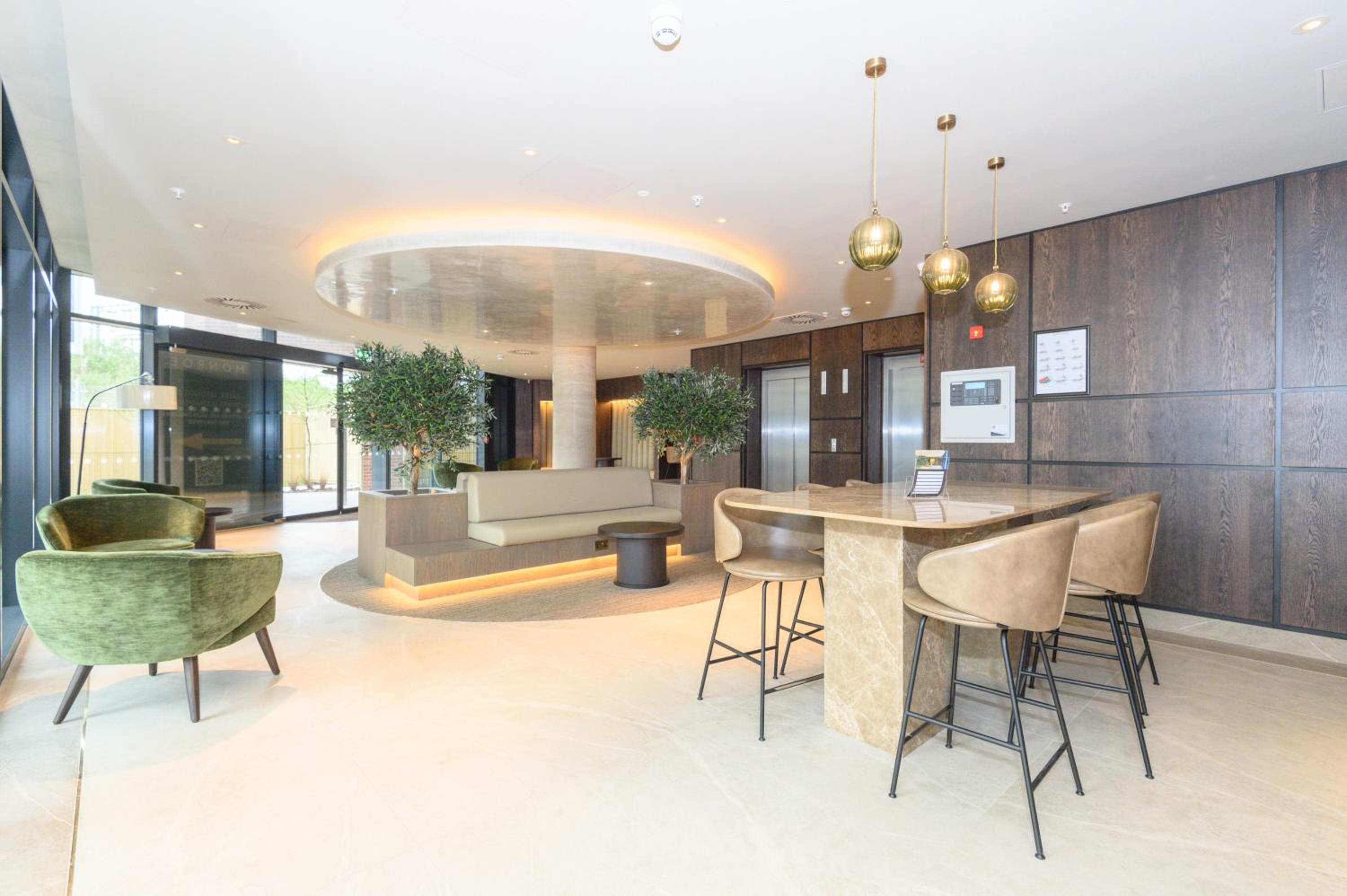 Superior 1 Bed Apartment By Leeds Train Staiton