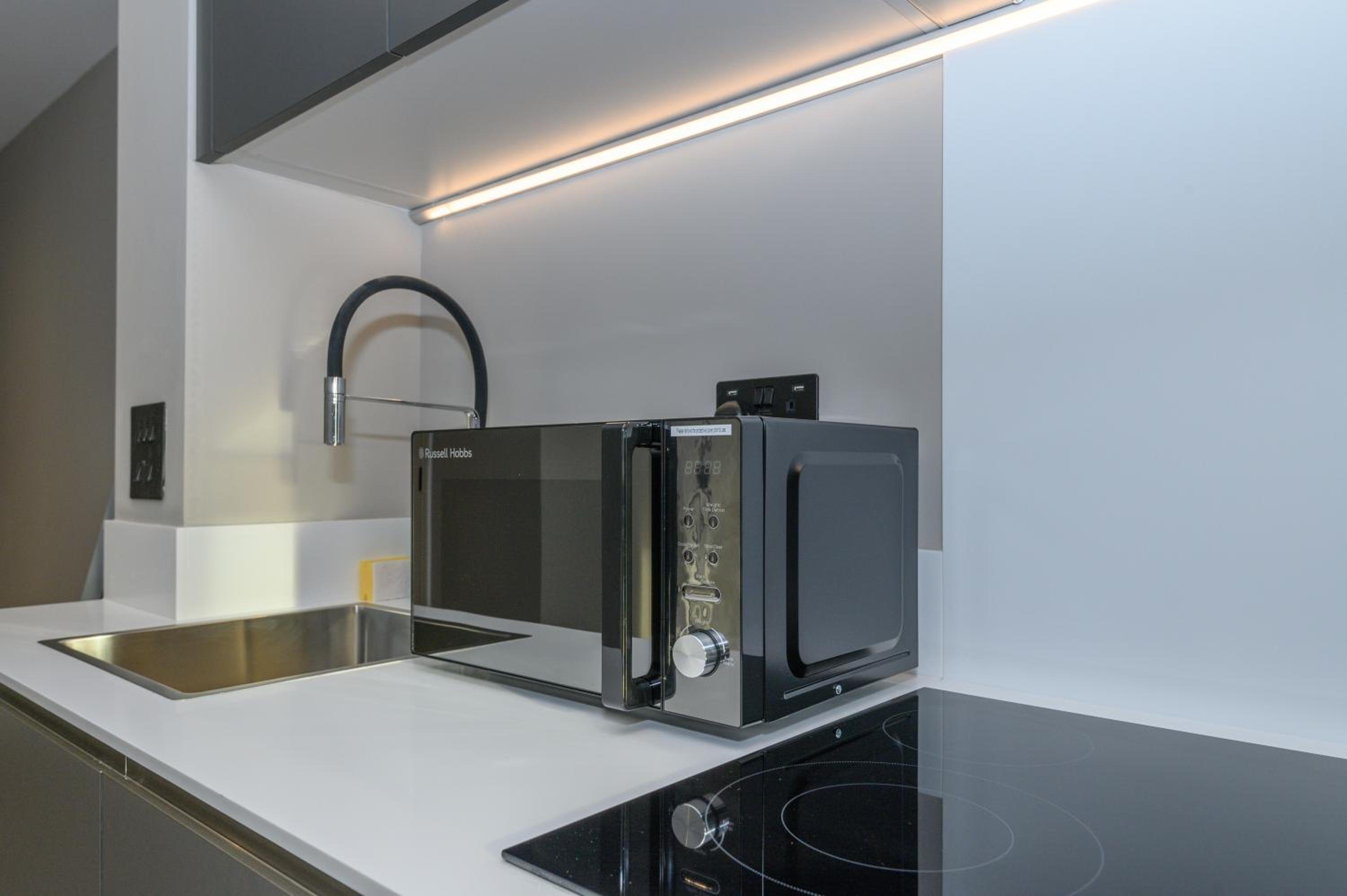 Superior 1 Bed Apartment By Leeds Train Staiton
