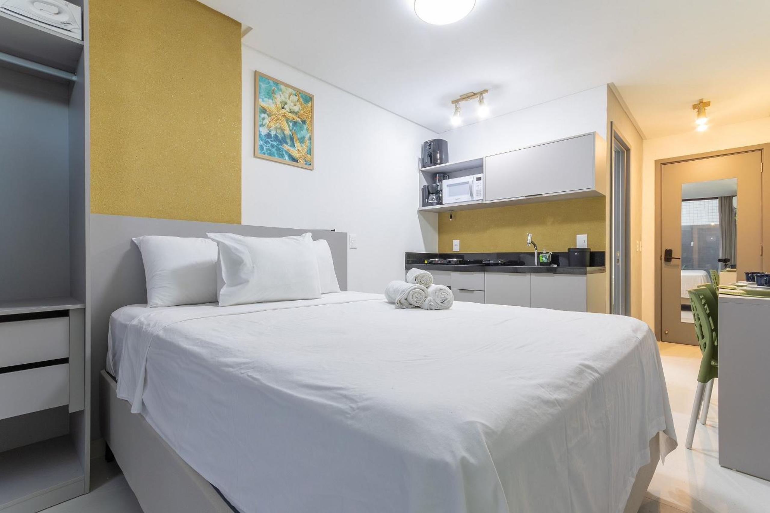 Breeze Residence #111 | Beachfront by Carpediem