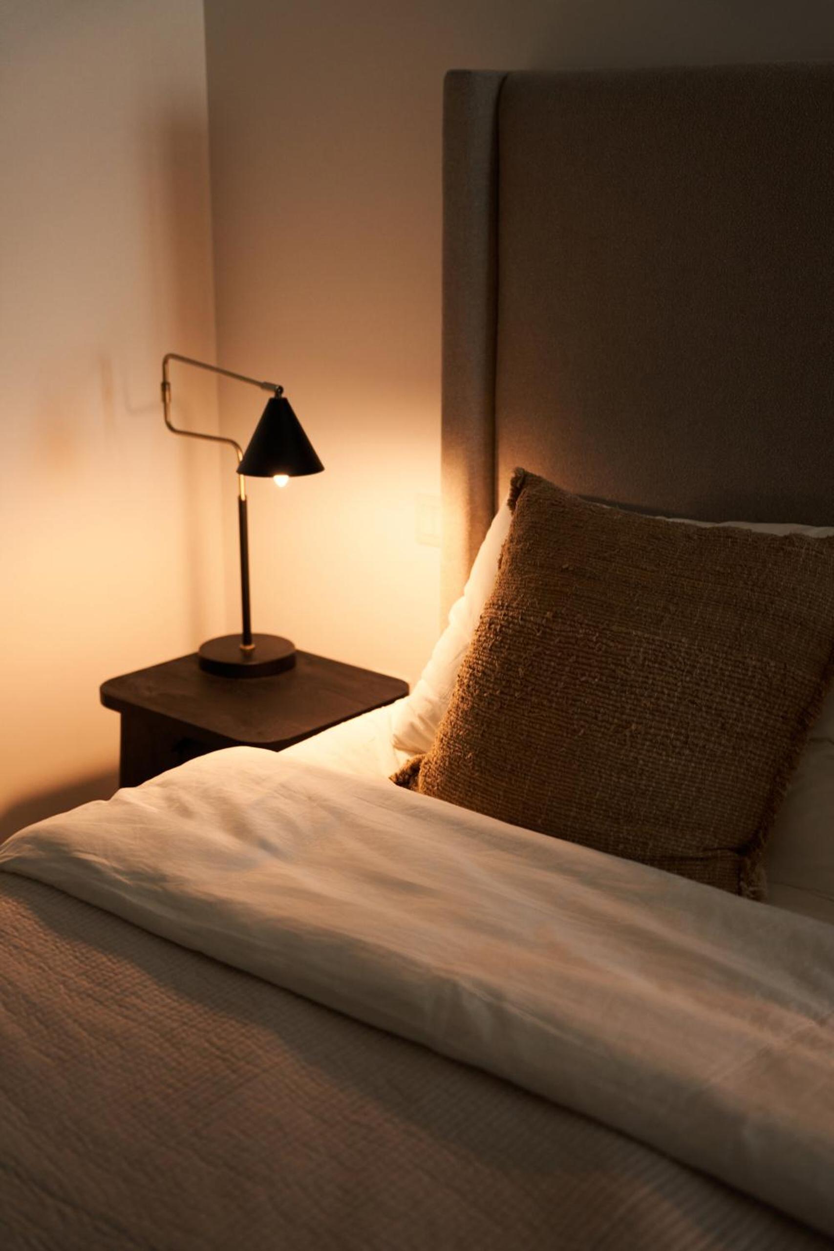 Luxury Seaview 2BR - Paramount Midtown - 6 Guests - 64F Pool Access & Burj View