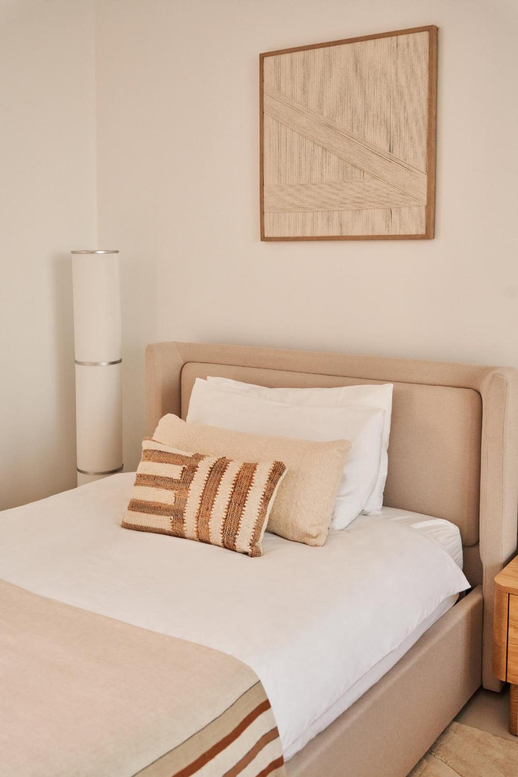 Luxury Seaview 2BR - Paramount Midtown - 6 Guests - 64F Pool Access & Burj View