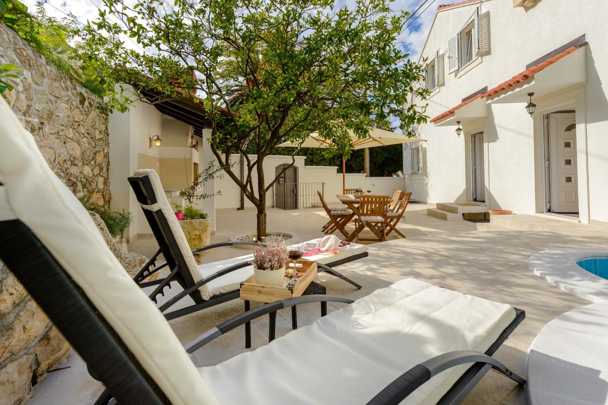 Villa Rose