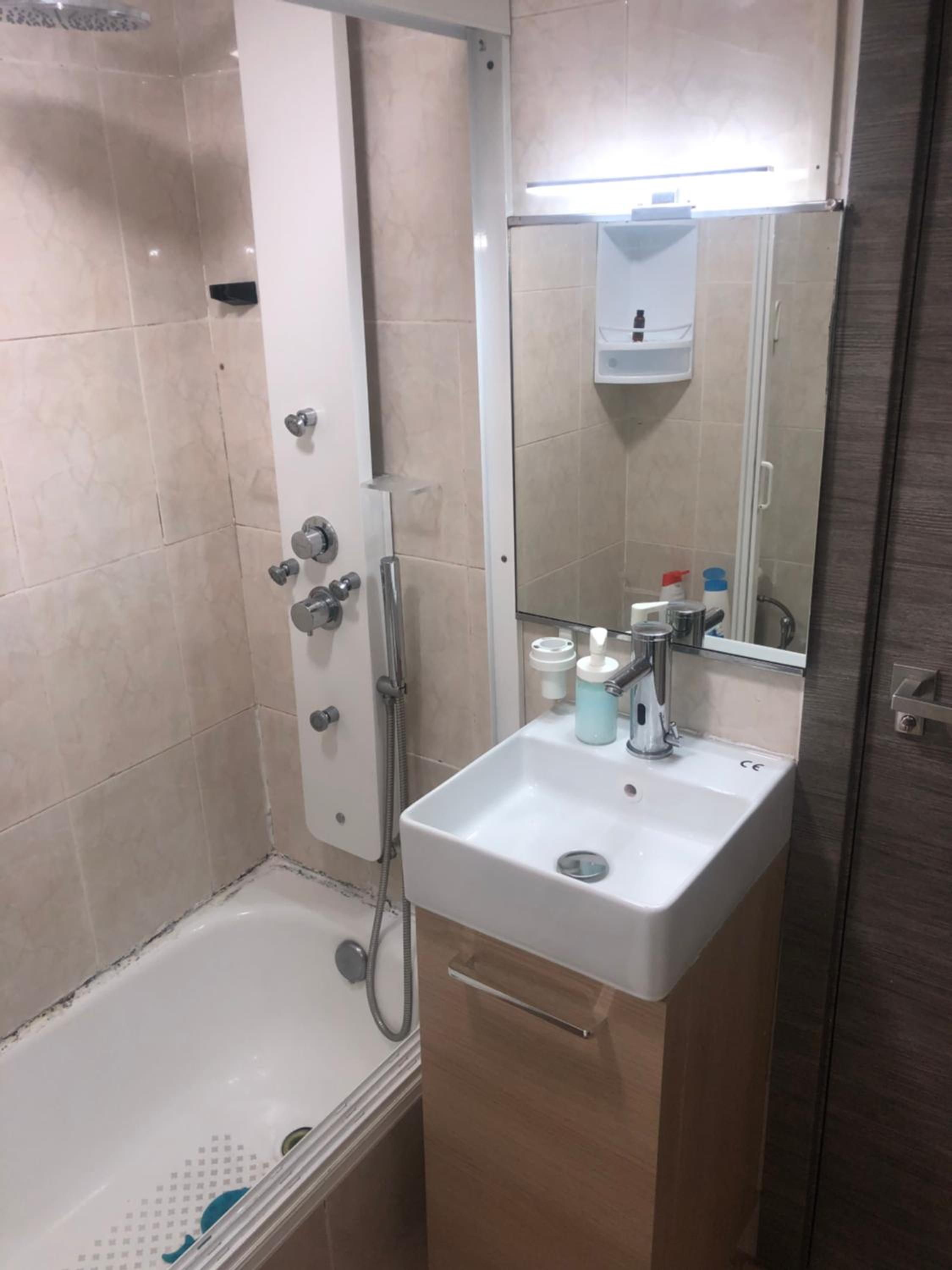 Habitaciones privadas Calle riojanos