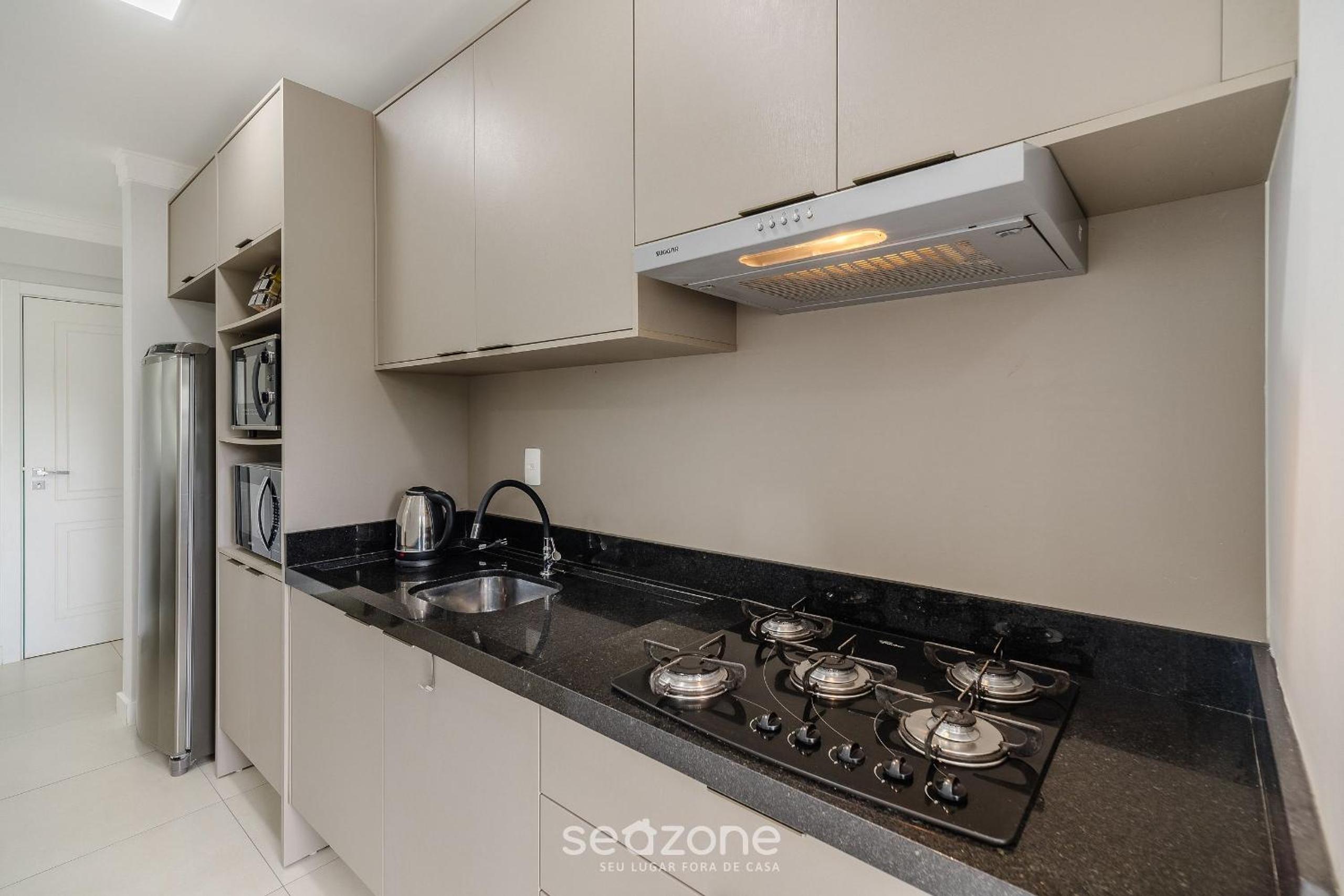2BR apt w/ BBQ 750m from beach – RVN2003