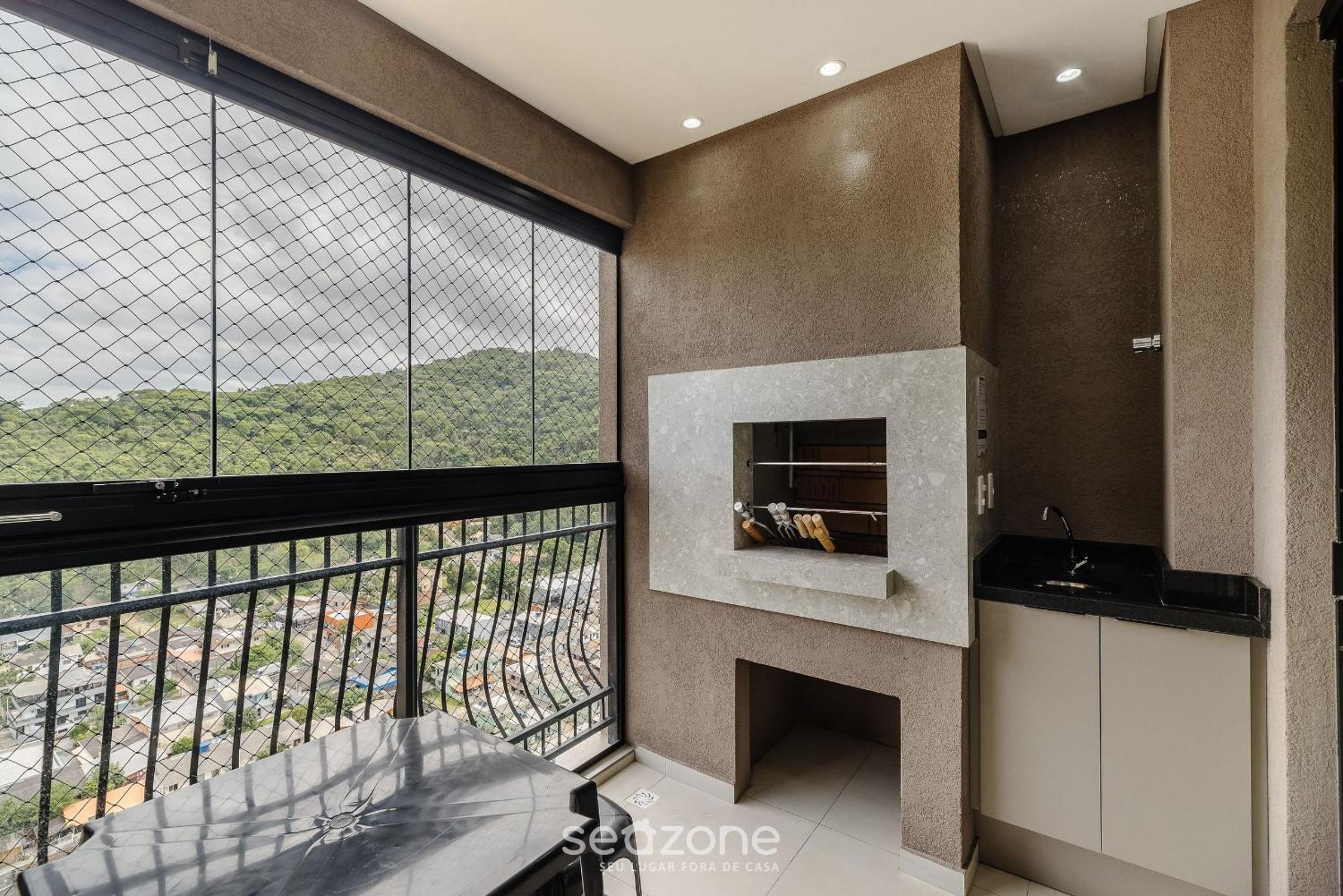 2BR apt w/ BBQ 750m from beach – RVN2003