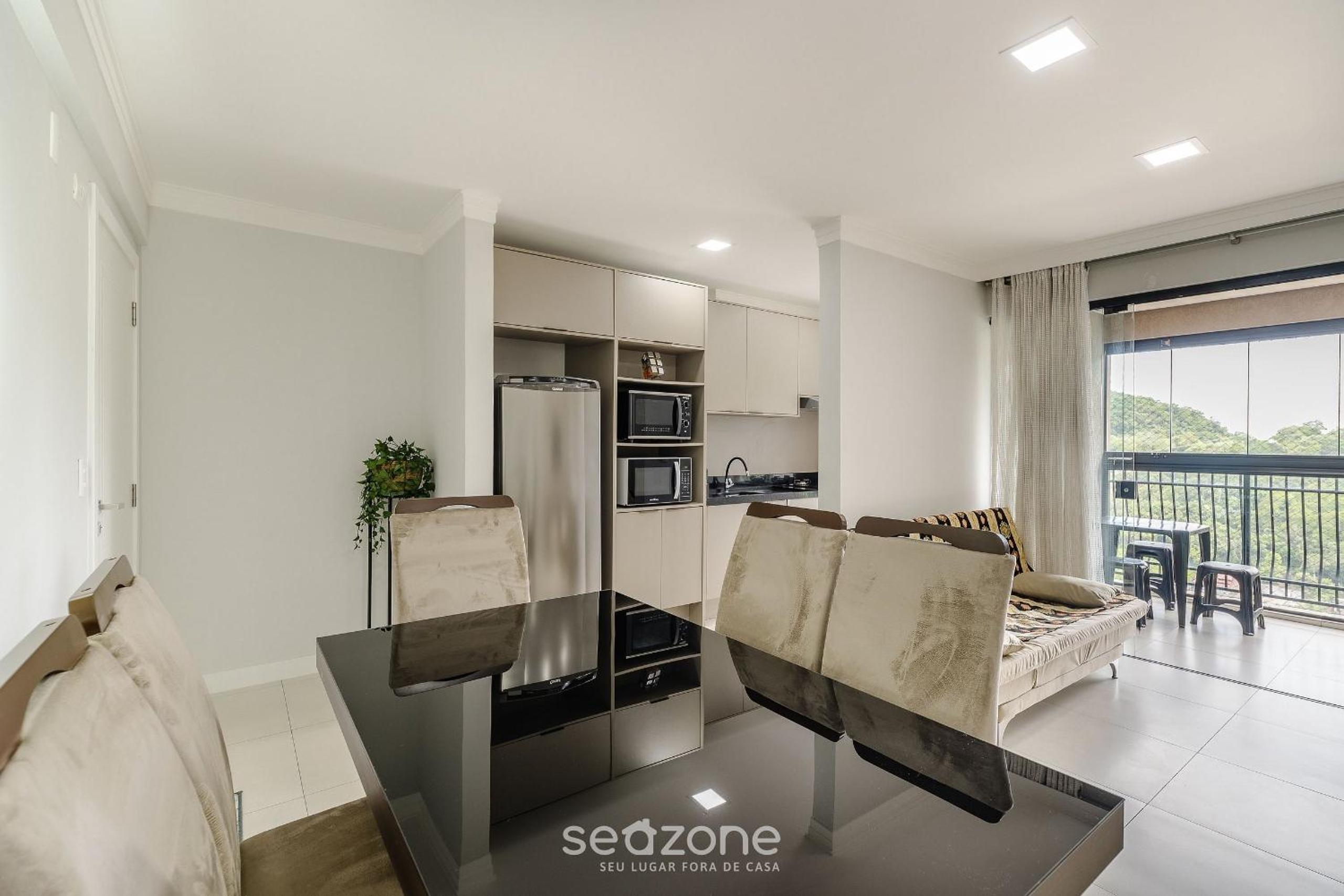 2BR apt w/ BBQ 750m from beach – RVN2003