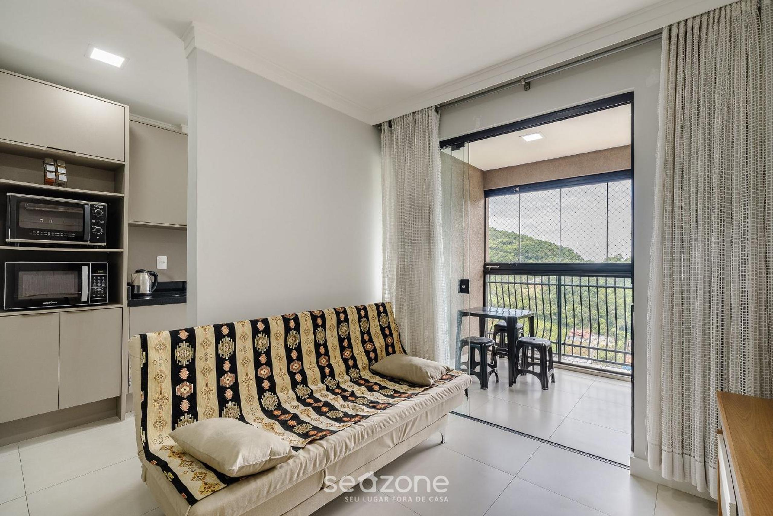 2BR apt w/ BBQ 750m from beach – RVN2003