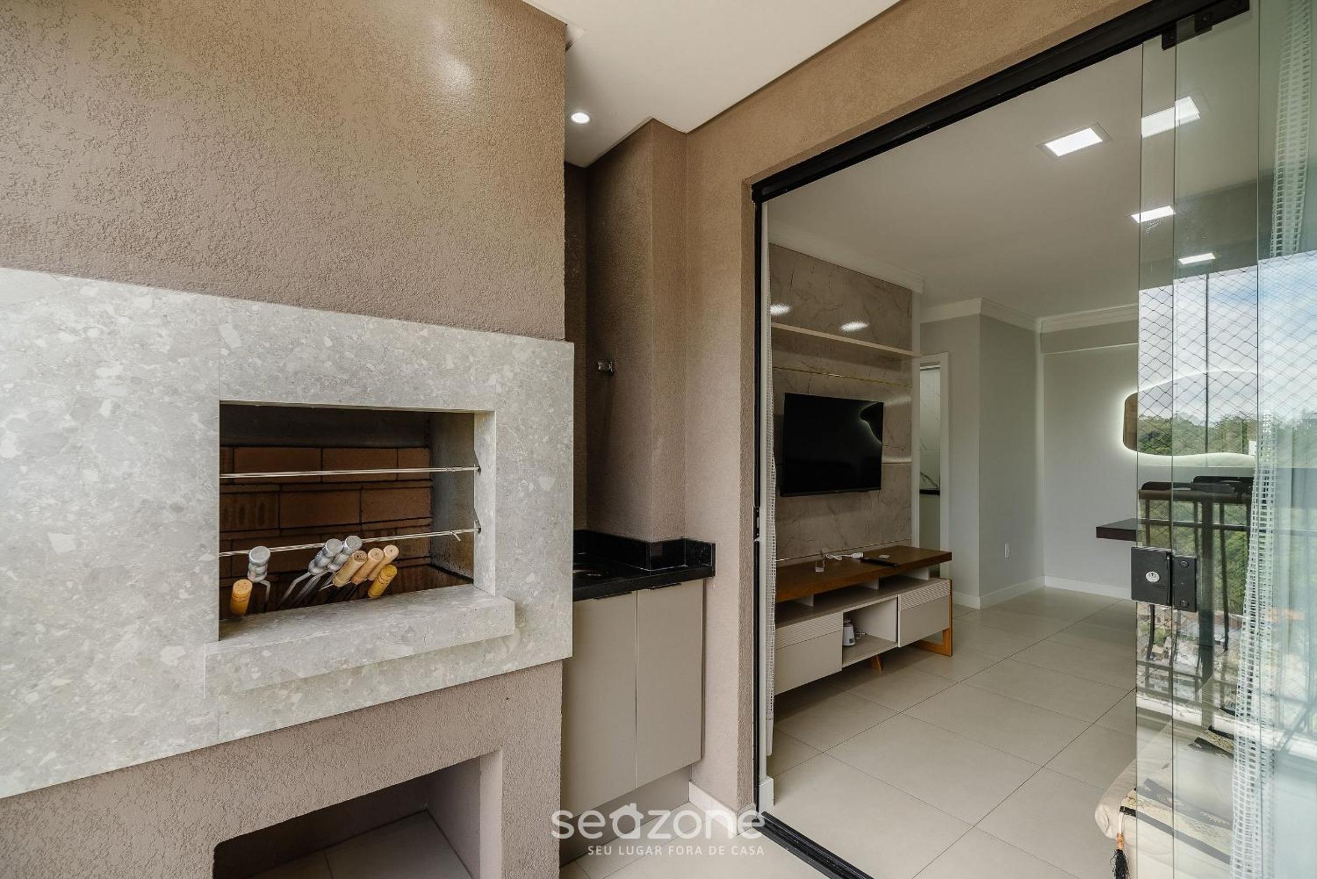 2BR apt w/ BBQ 750m from beach – RVN2003