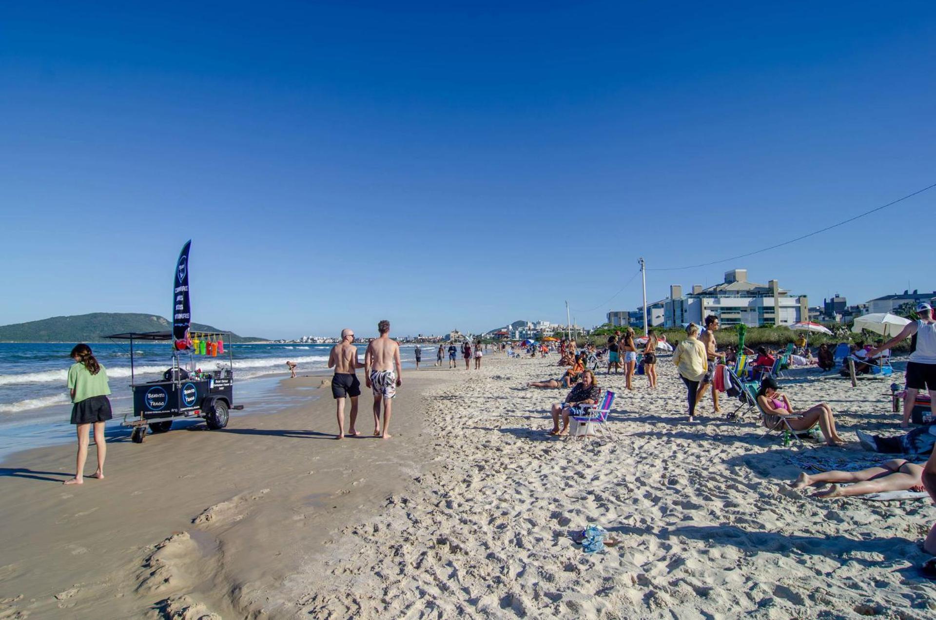 Apto Confortável Próx. à Praia dos Ingleses UU8340