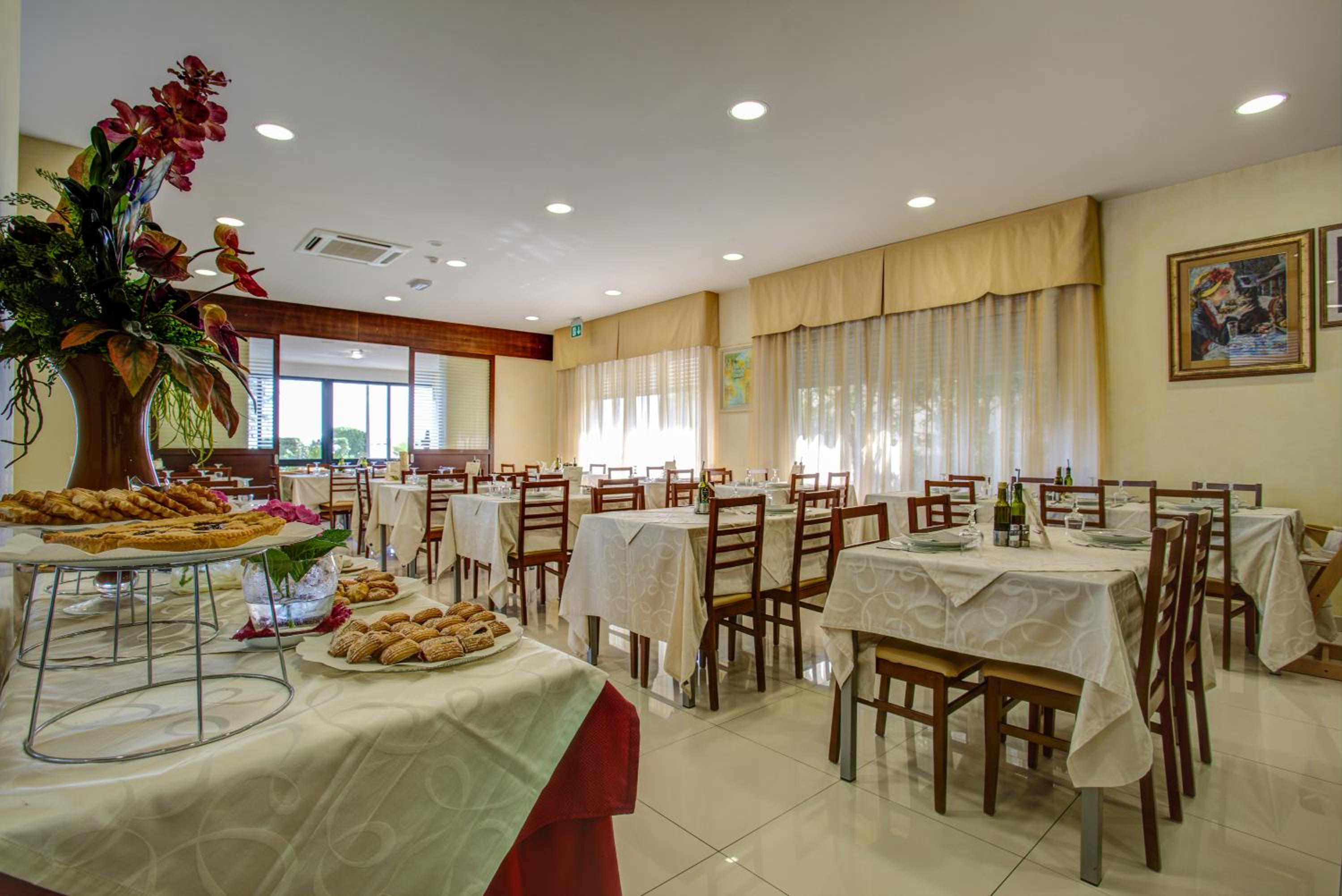 Hotel Deanna photo 3