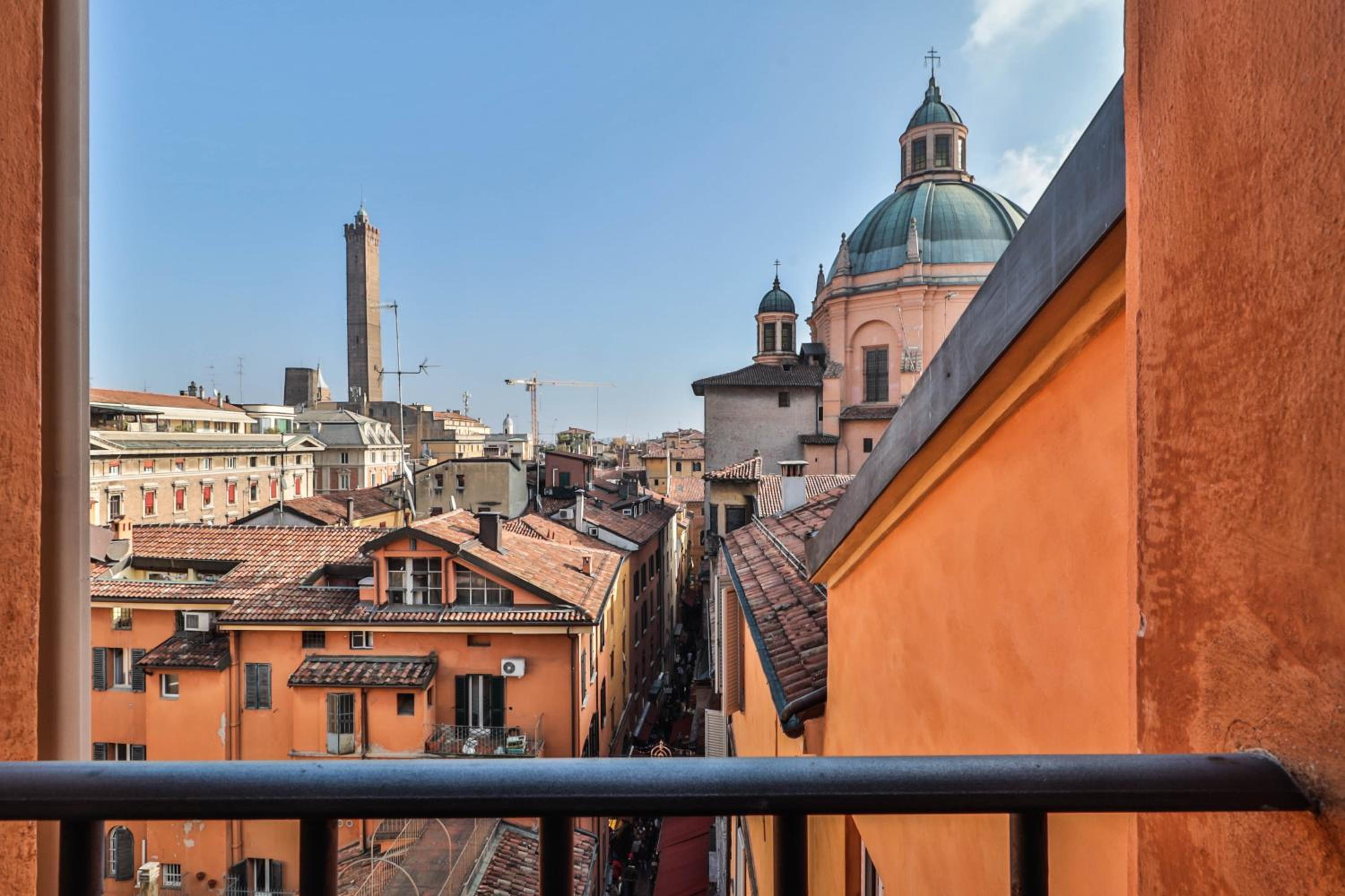 New - Immobo Haurelia - Asinelli Tower View