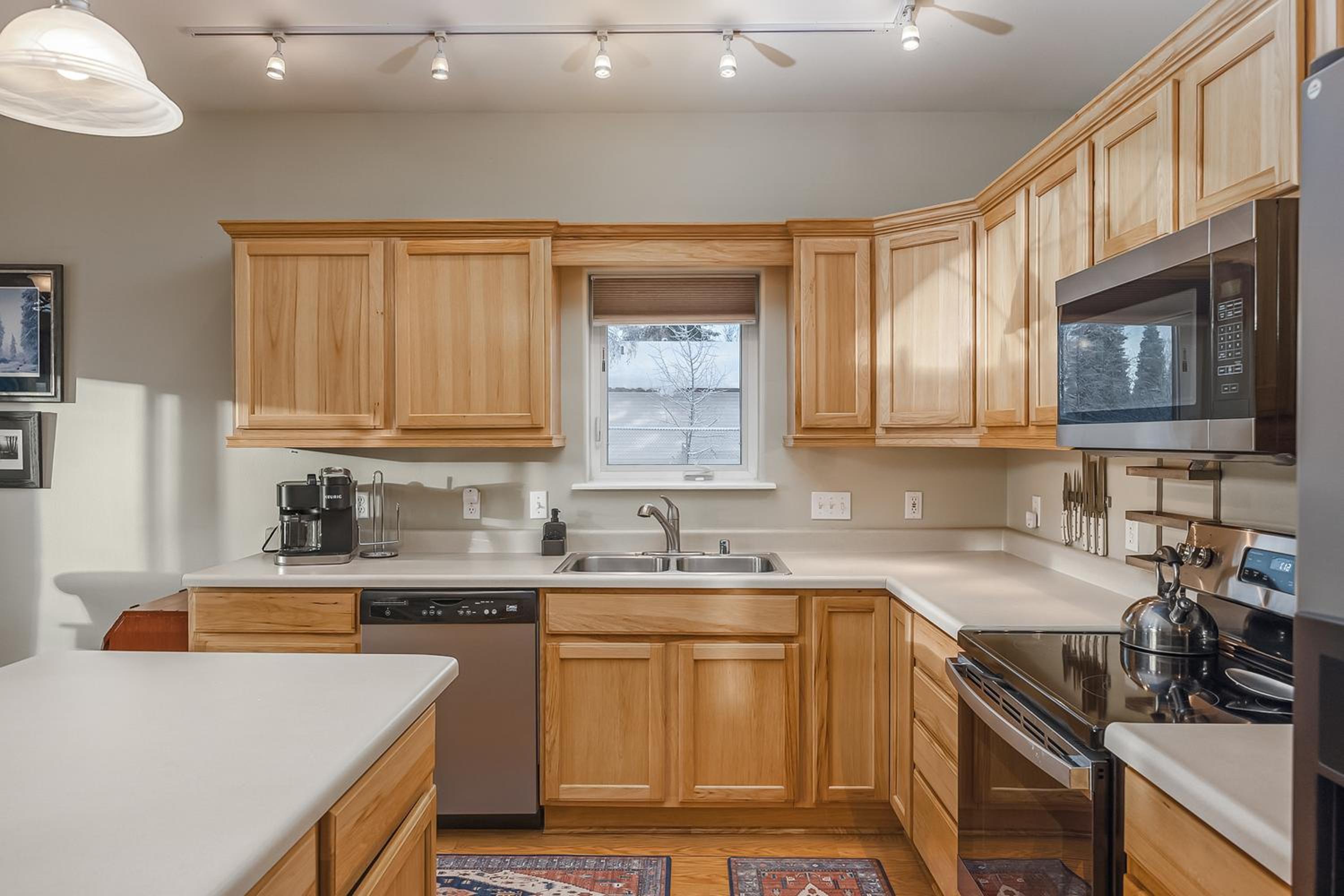 Wondrous Willow Dog-Friendly Home in Fairbanks!