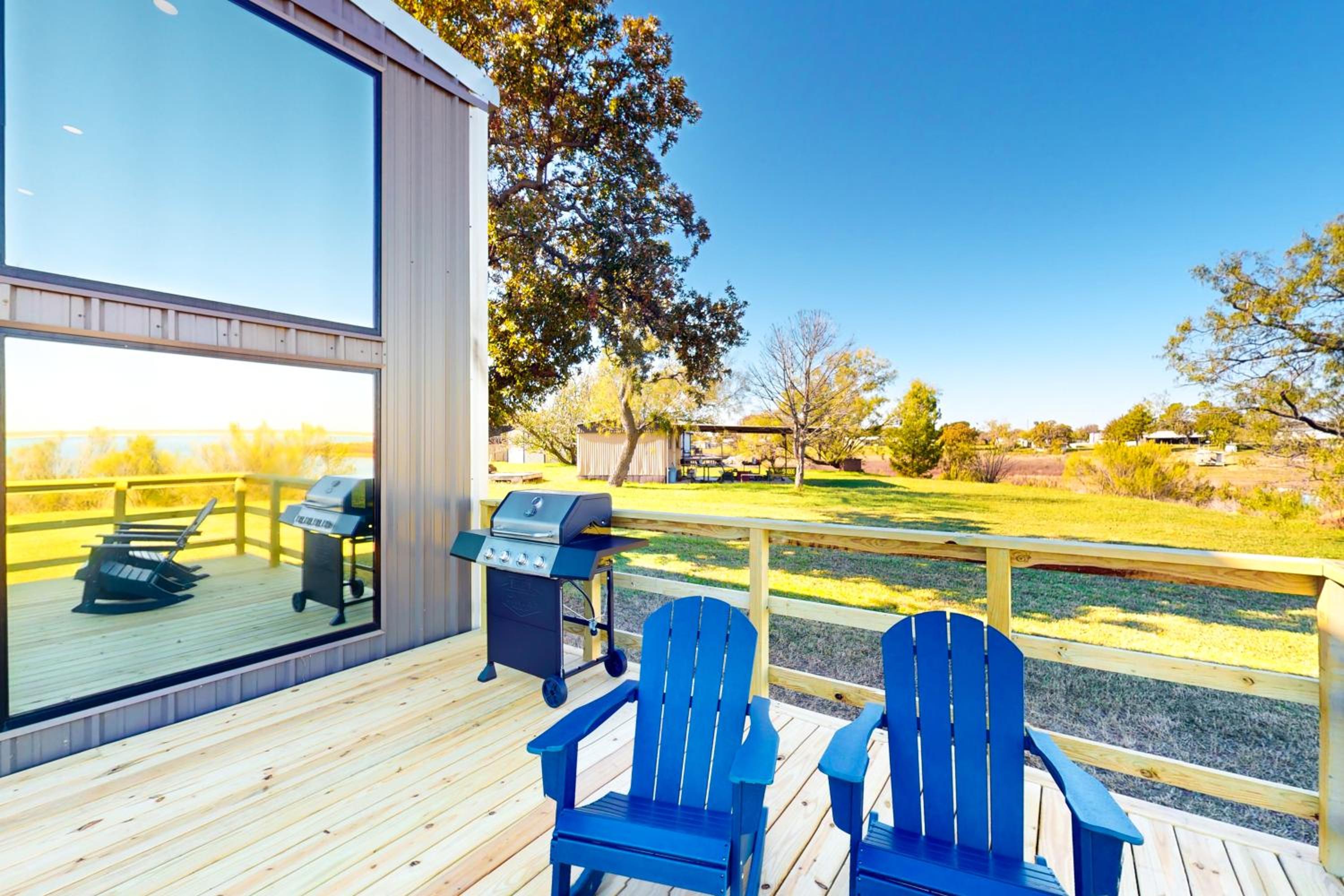 Lakefront Oasis with Water Toys! Breckenridge Home