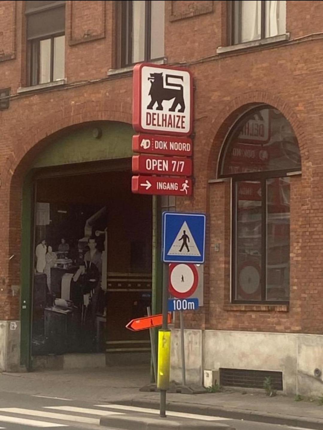 Homeawayfromhomeghent with private parking
