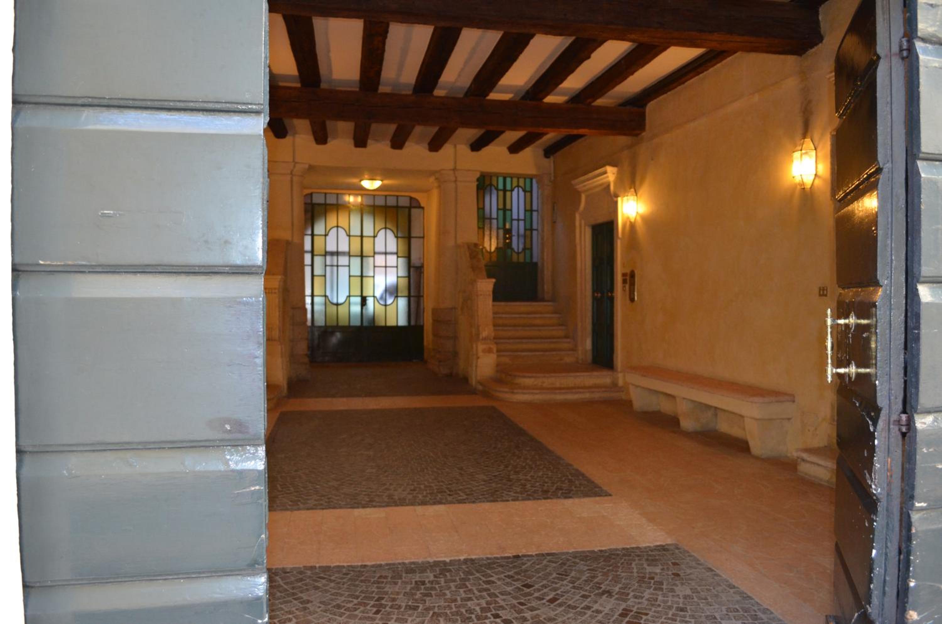 Palazzo Tiolo view 3