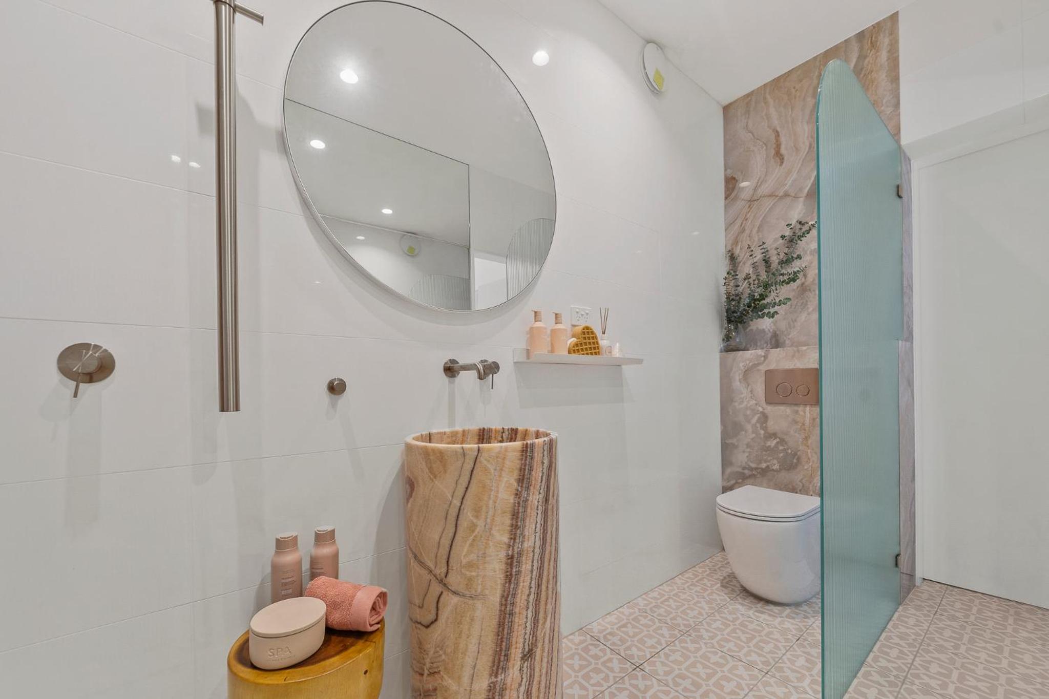 Belles Bondi Beach Apartments - 1 and 2 Bedroom Stays - 500m to beach