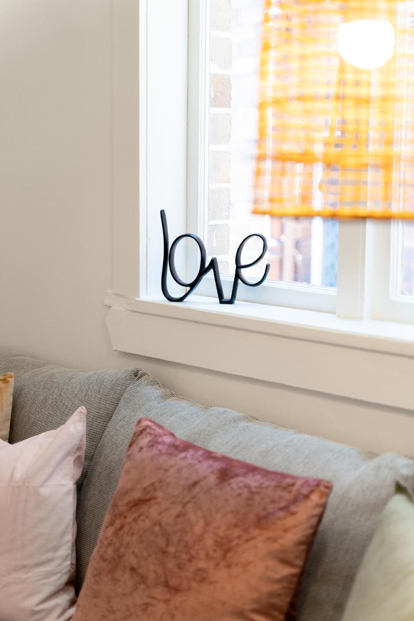 Belles Bondi Beach Apartments - 1 and 2 Bedroom Stays - 500m to beach
