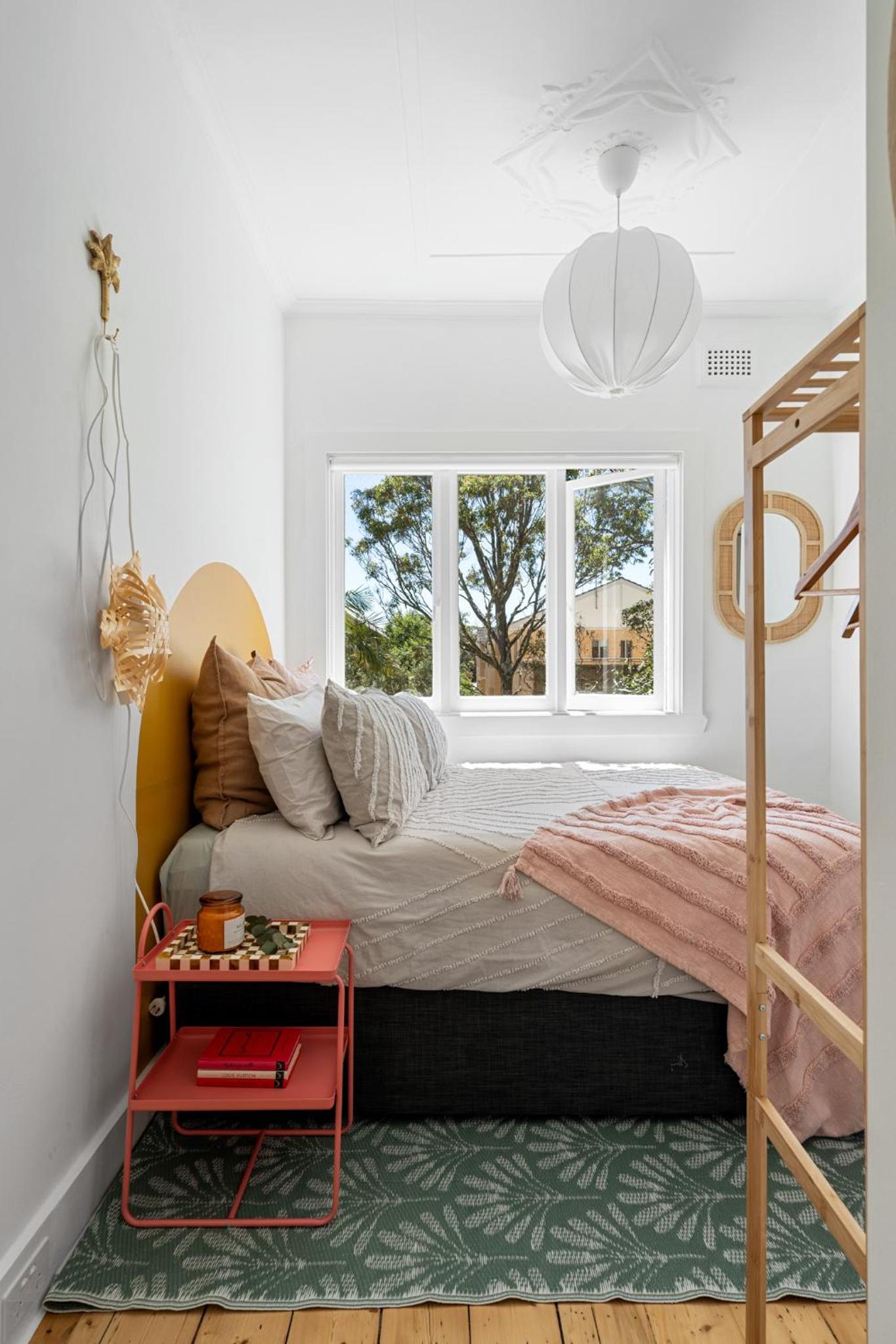 Belles Bondi Beach Apartments - 1 and 2 Bedroom Stays - 500m to beach