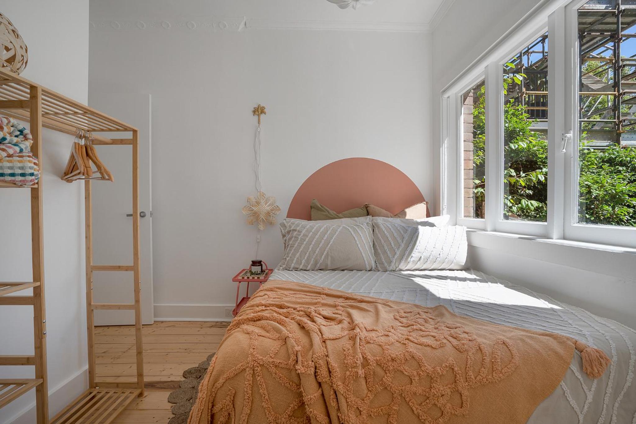 Belles Bondi Beach Apartments - 1 and 2 Bedroom Stays - 500m to beach