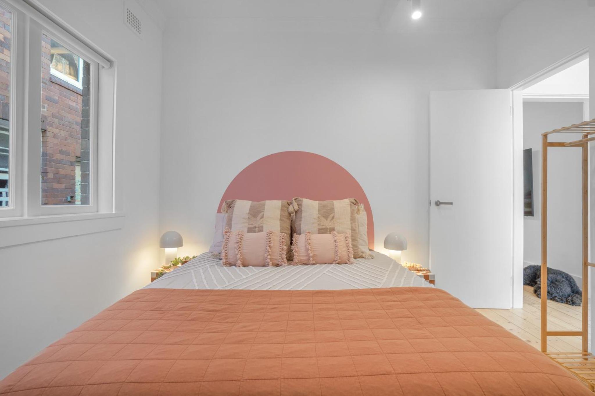 Belles Bondi Beach Apartments - 1 and 2 Bedroom Stays - 500m to beach