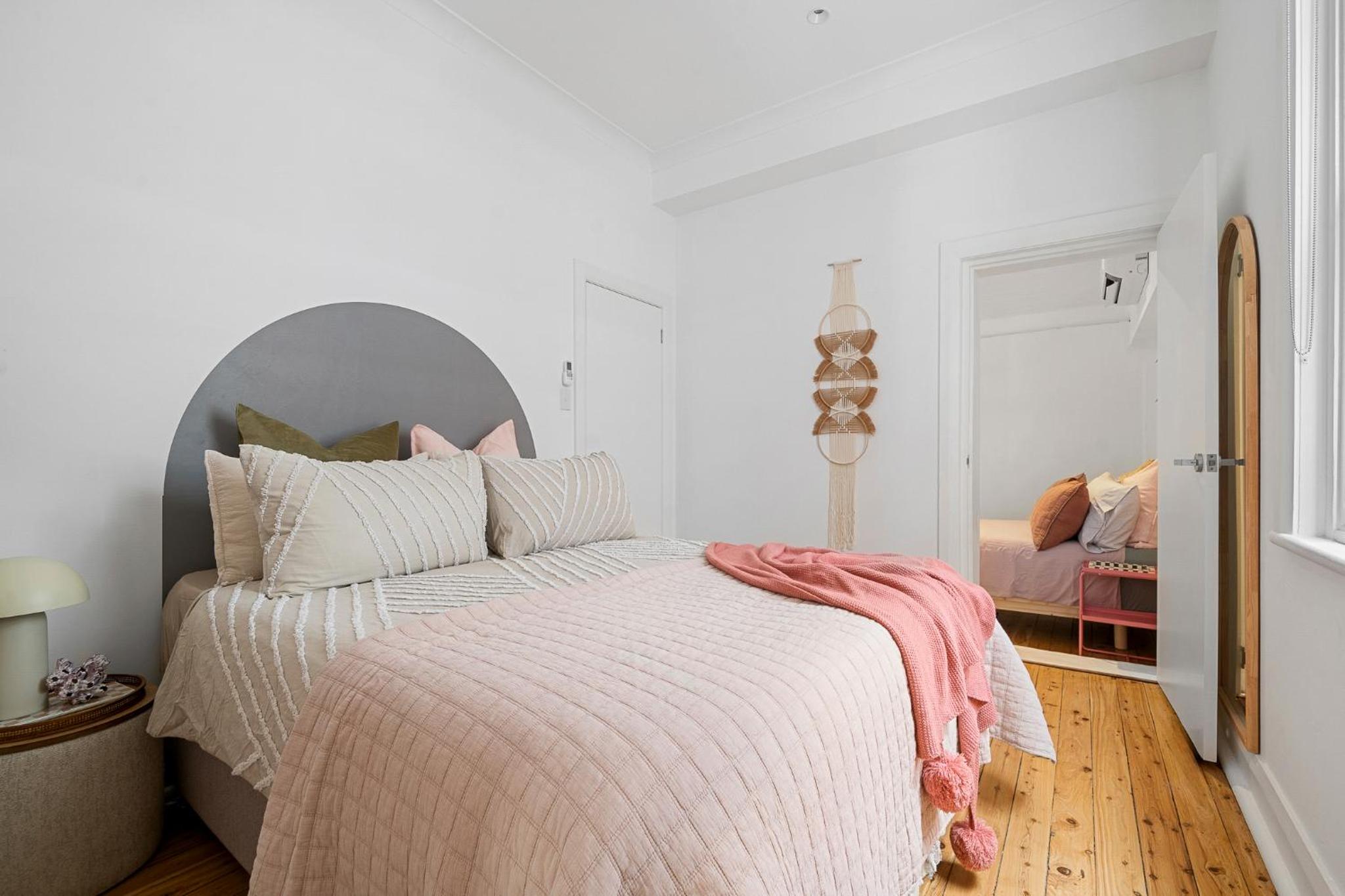 Belles Bondi Beach Apartments - 1 and 2 Bedroom Stays - 500m to beach