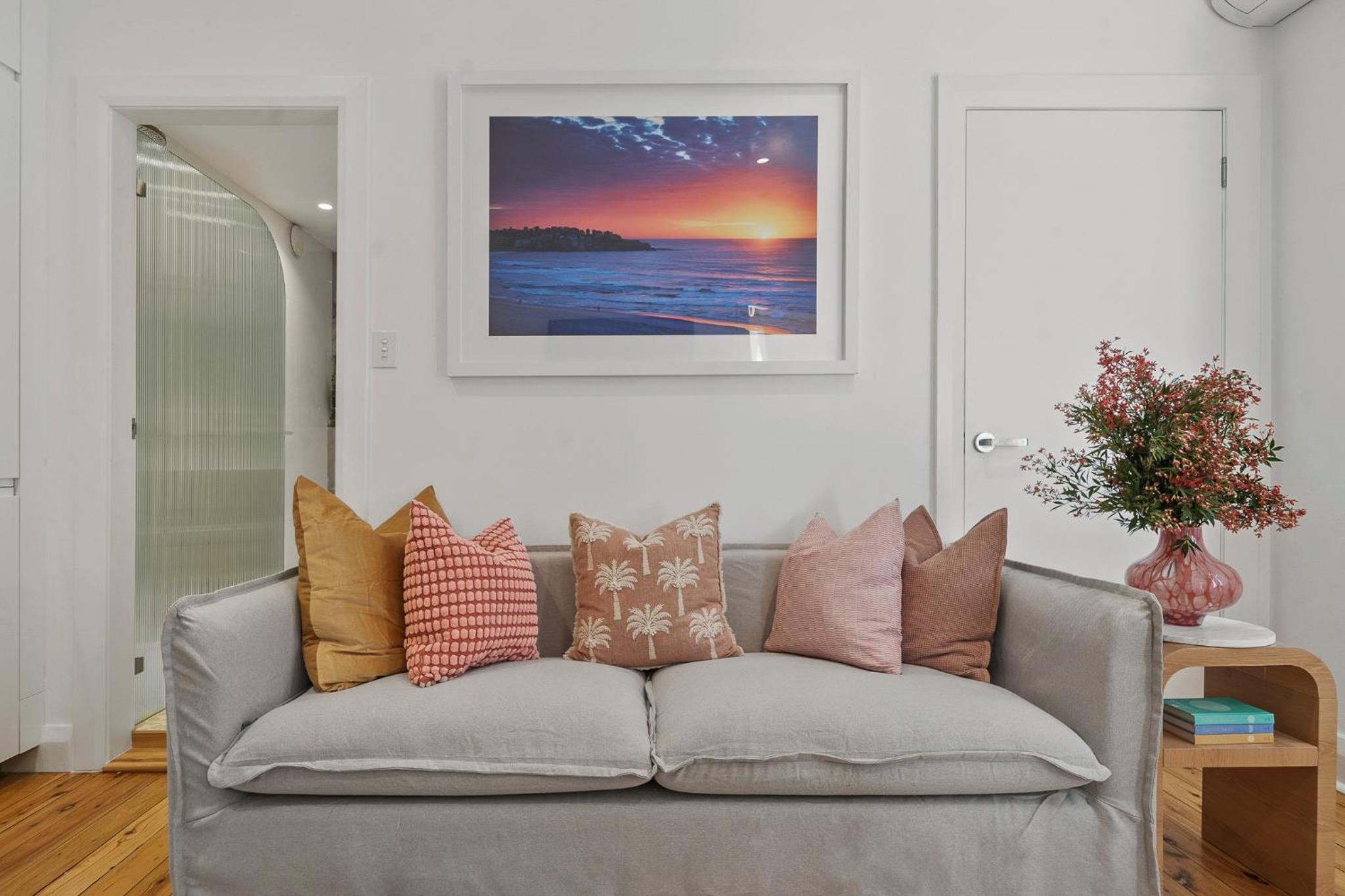 Belles Bondi Beach Apartments - 1 and 2 Bedroom Stays - 500m to beach
