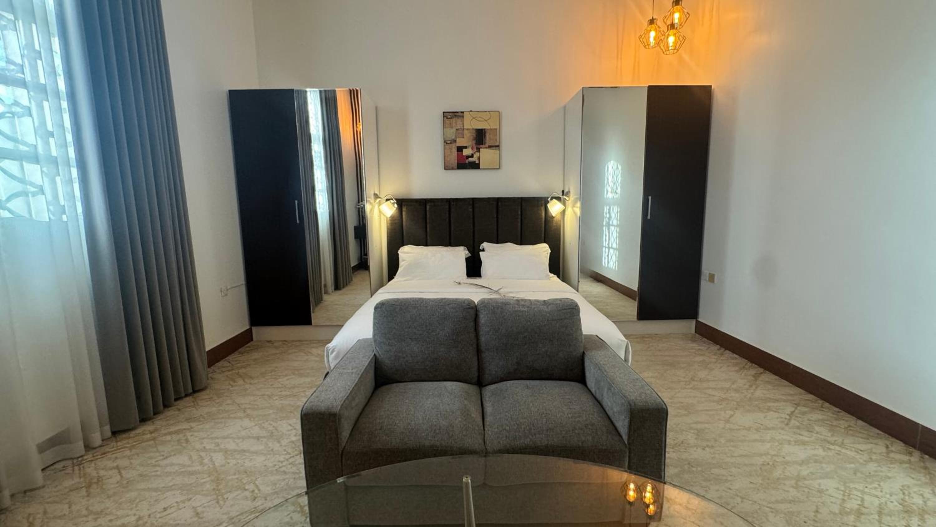 2 Bedroom Villa in Ras Al Khaimah with Privat swimming Pool 4