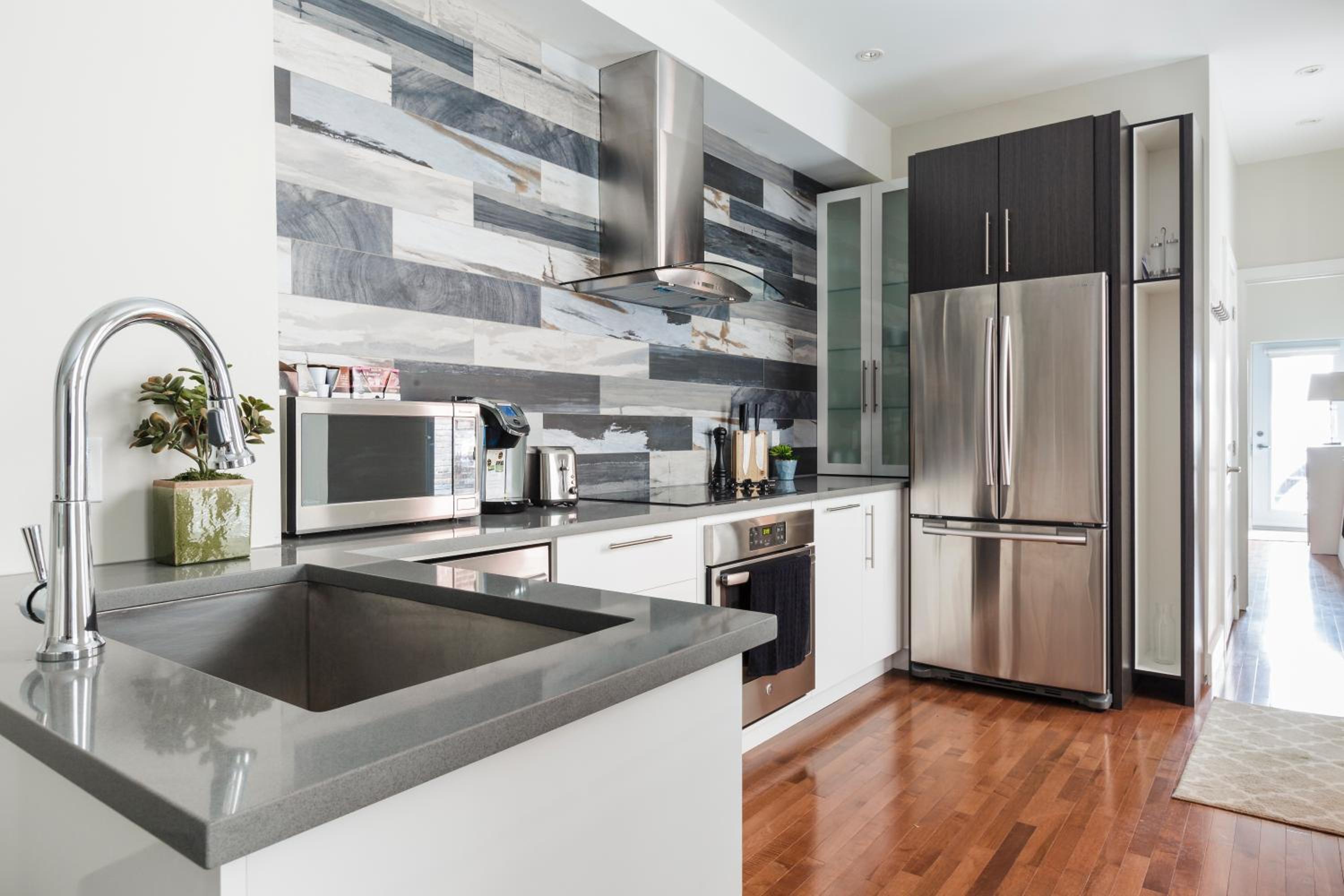 MTLVacationRentals - The FabFour