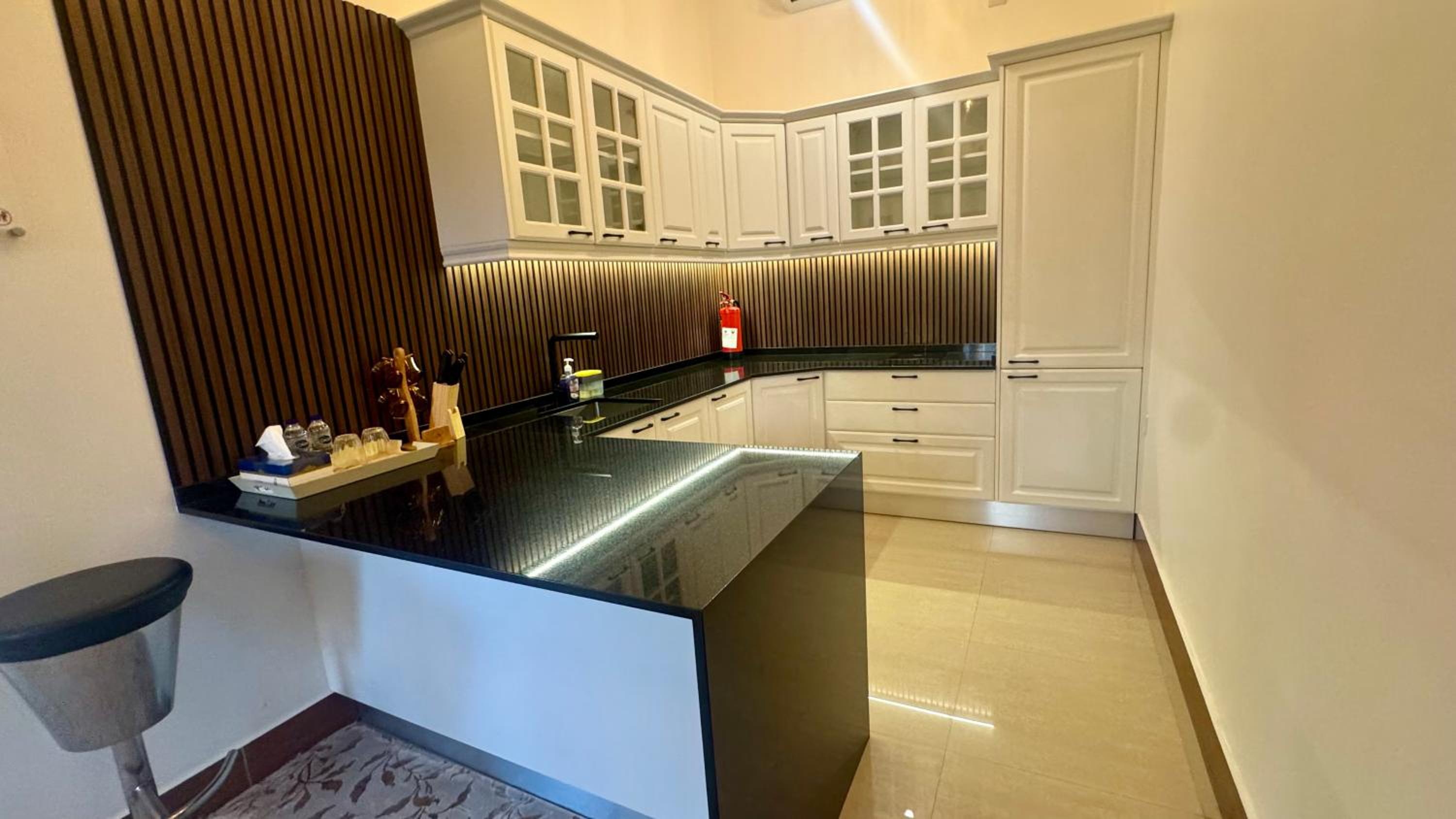 2 Bedroom Villa in Ras Al Khaimah with Privat swimming Pool 8