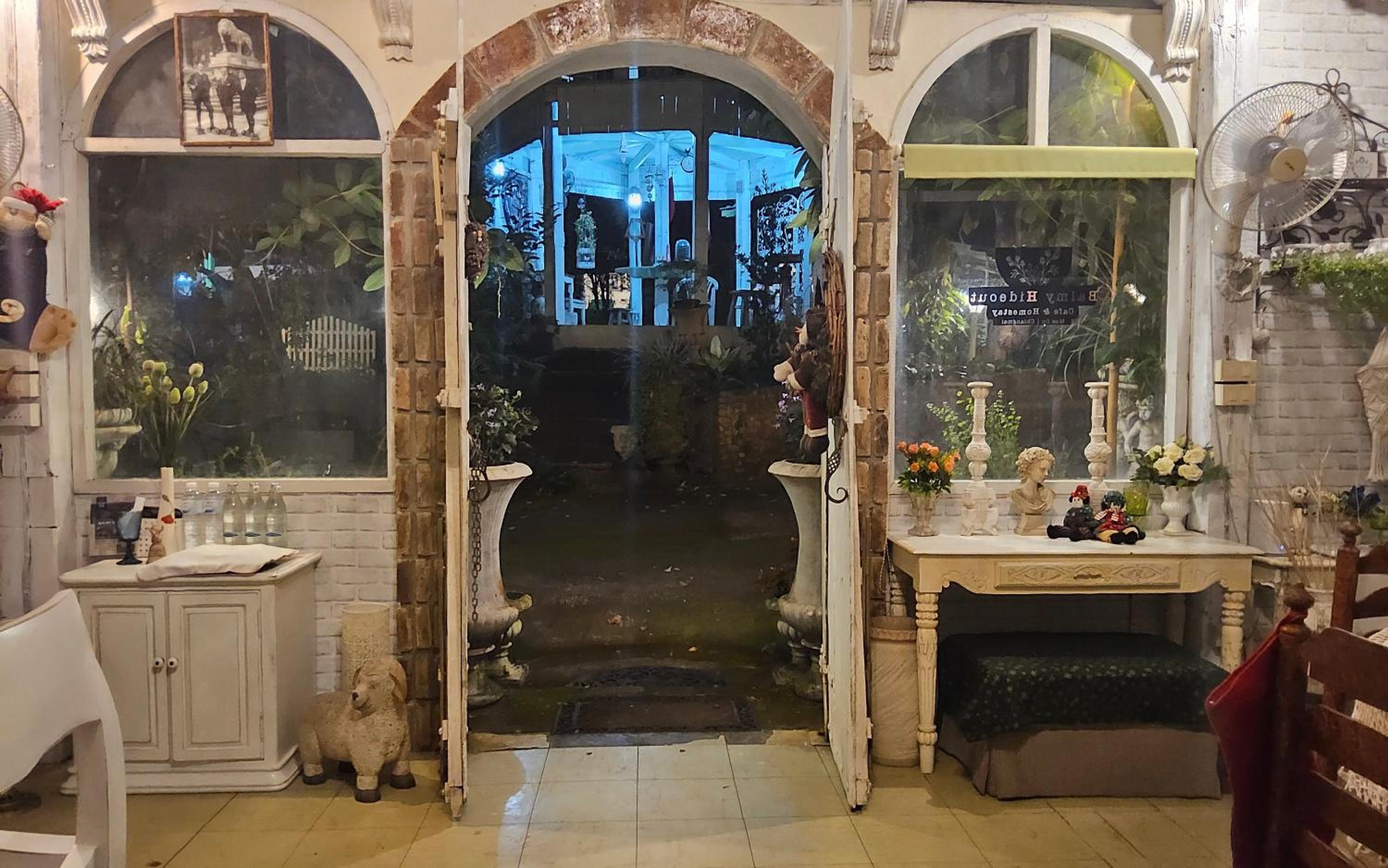 Balmy Hideout Cafe & Homestay