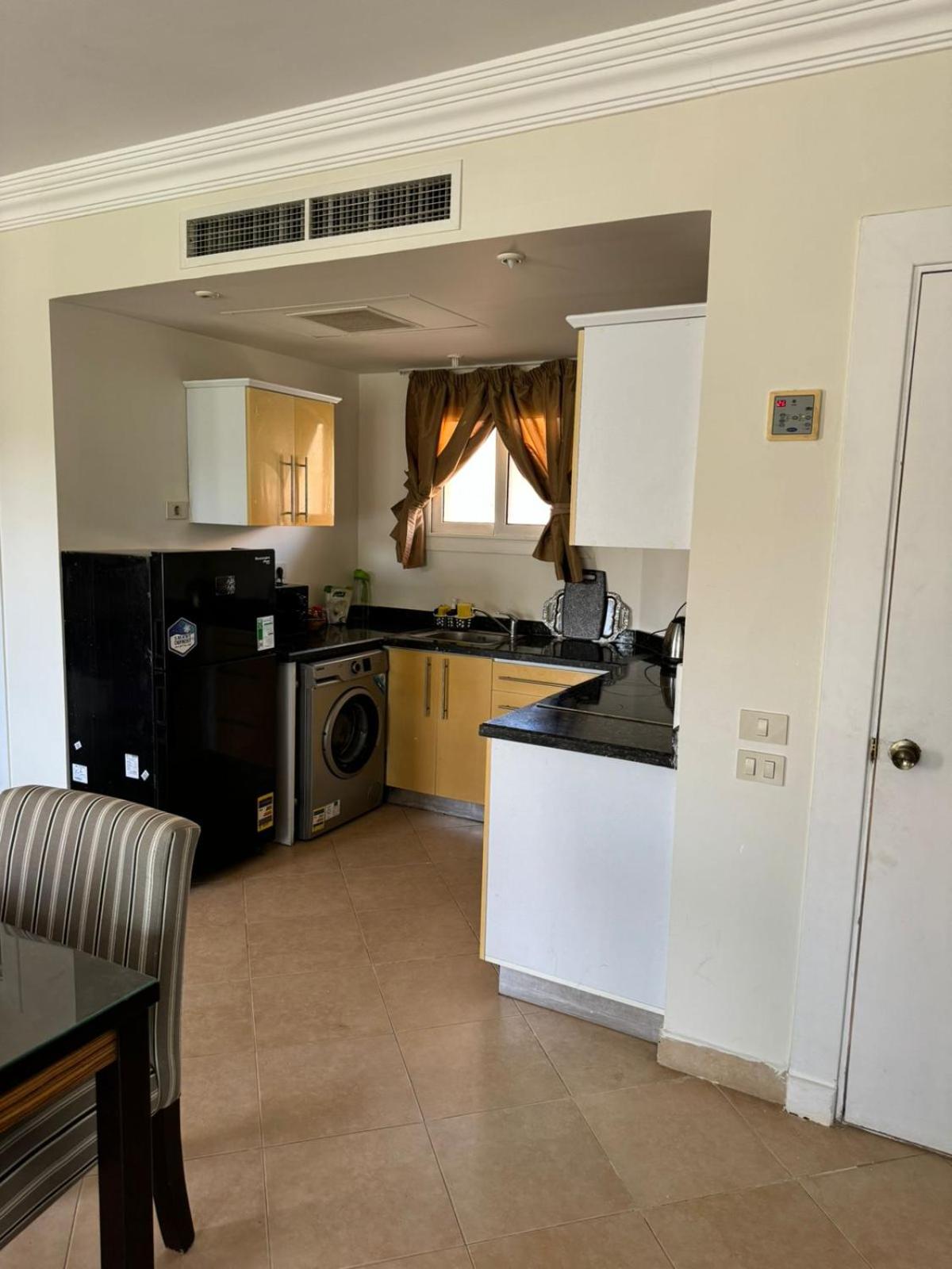 Cozy Sunny Studio with Pool View - Sahl Hasheesh