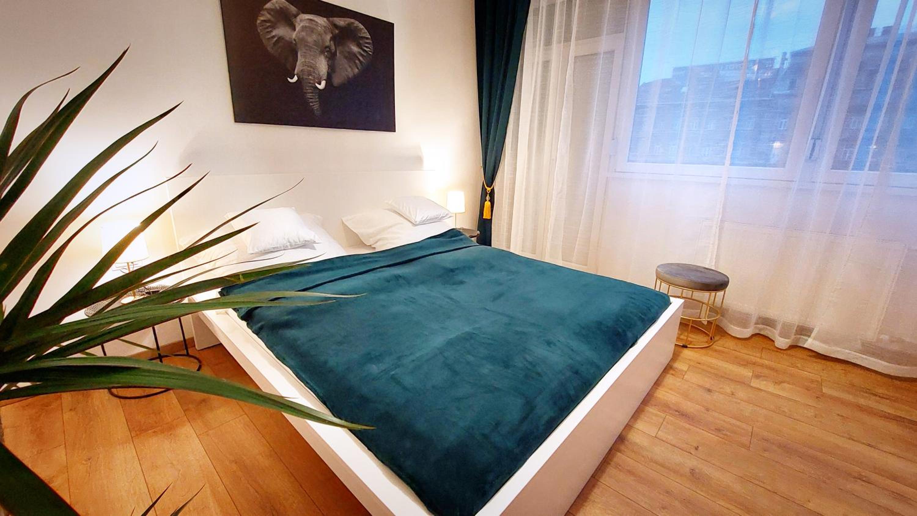 Central Station Lux Downtown Apartman