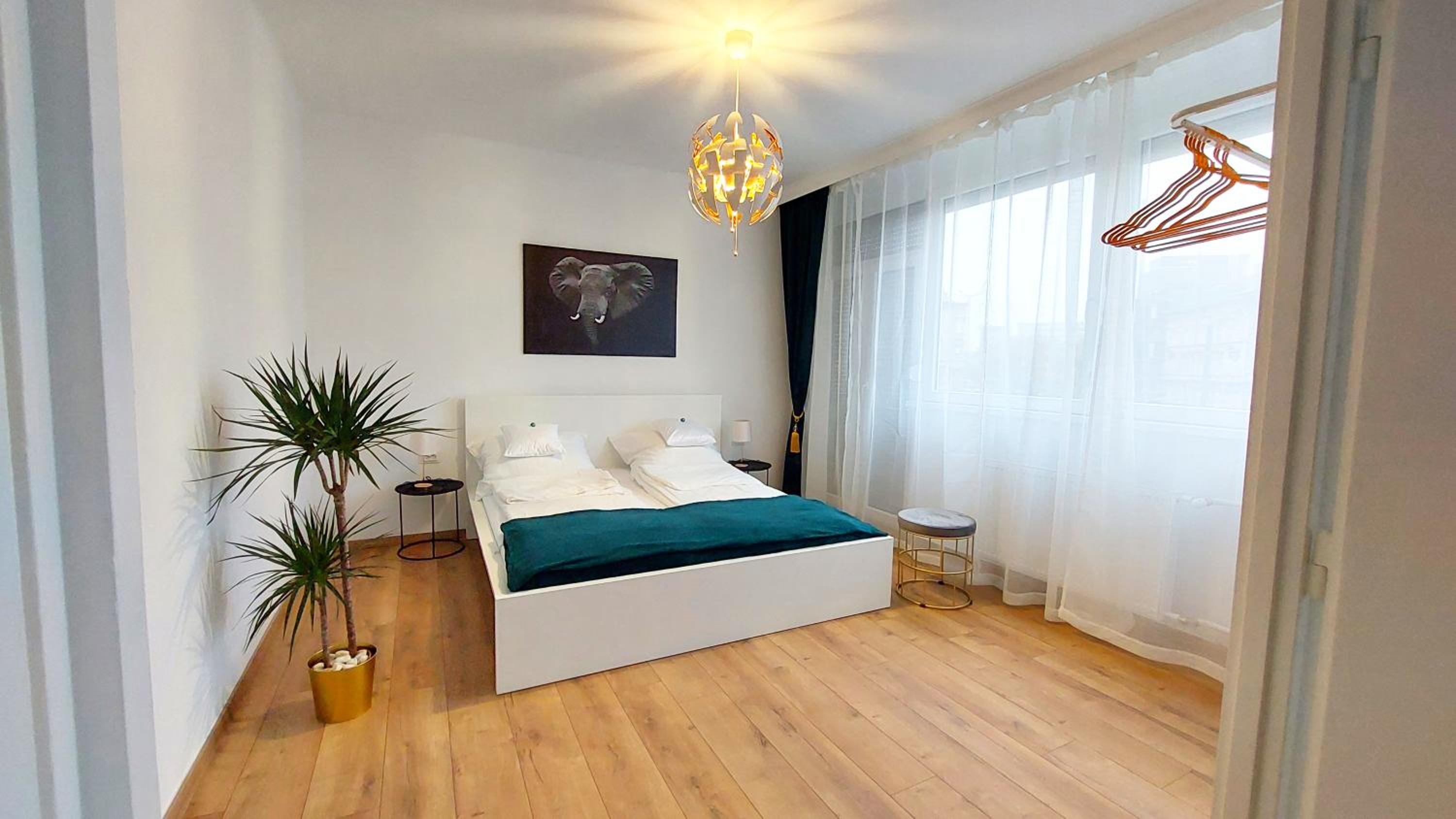 Central Station Lux Downtown Apartman