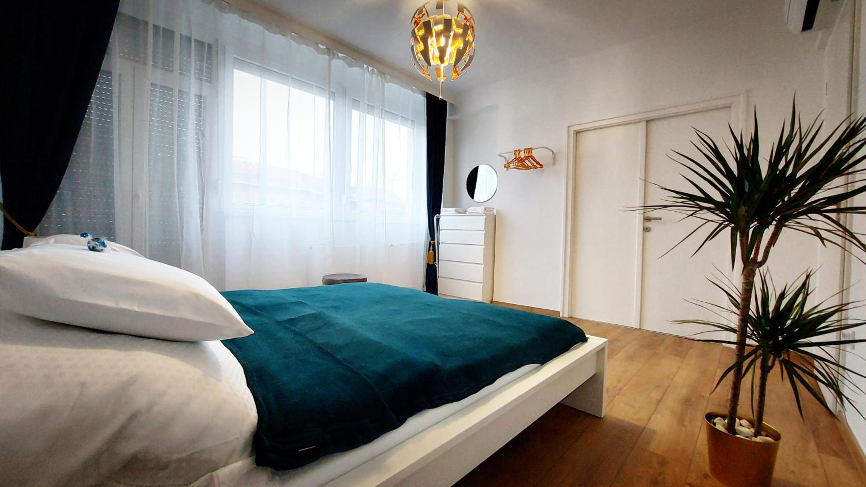 Central Station Lux Downtown Apartman