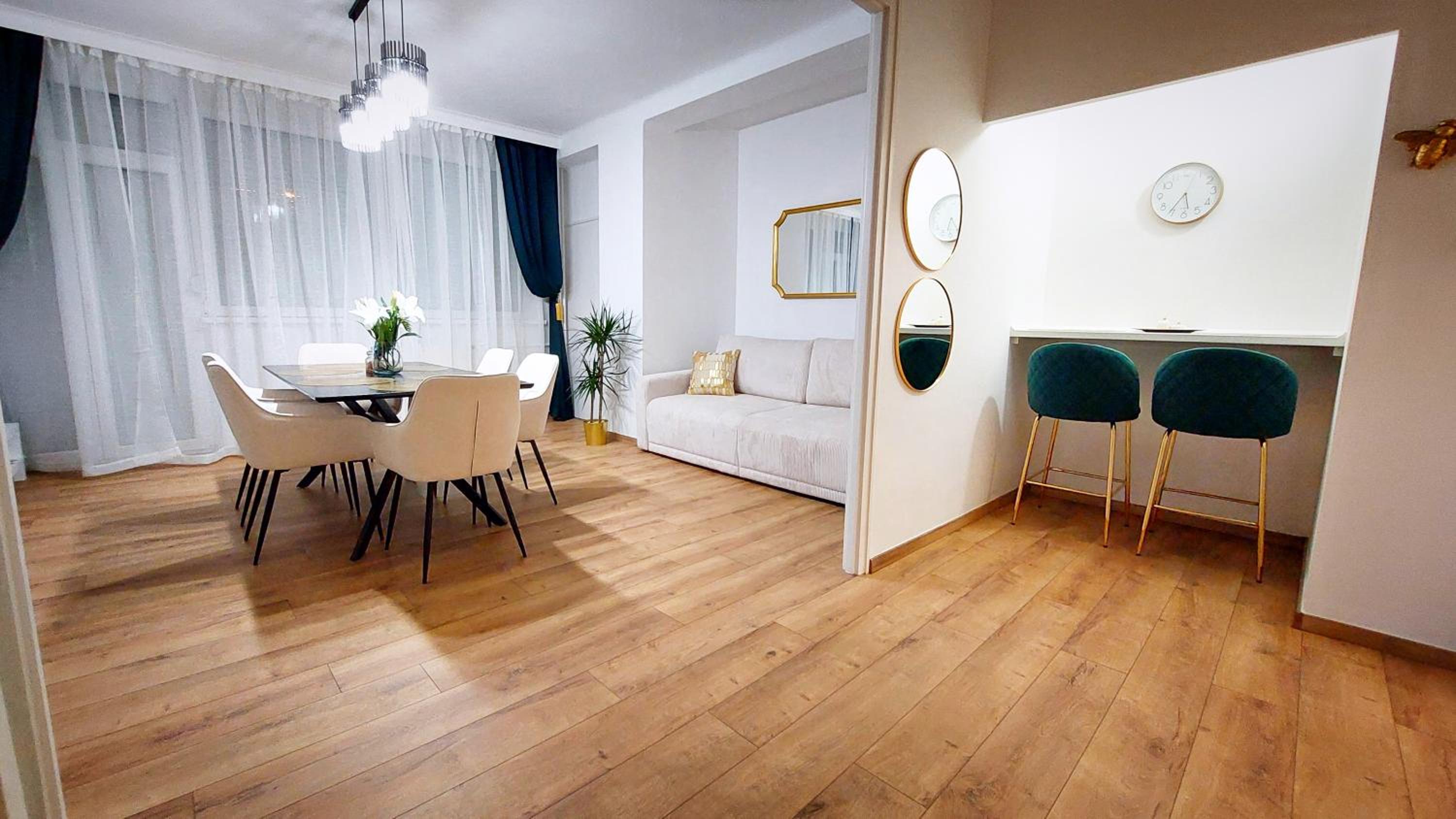 Central Station Lux Downtown Apartman