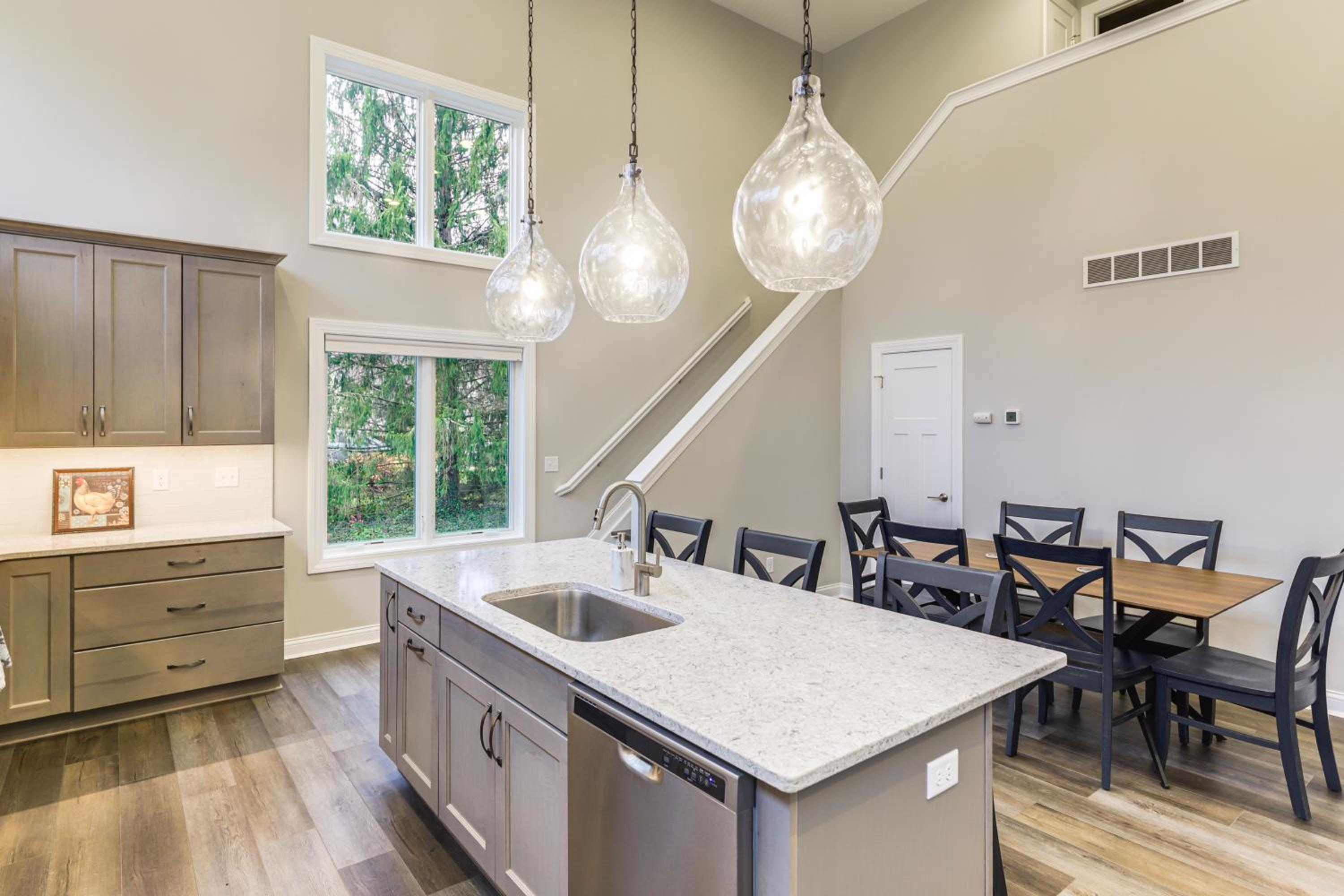 24 Mi to Cincinnati Newly Built Bethel Home!