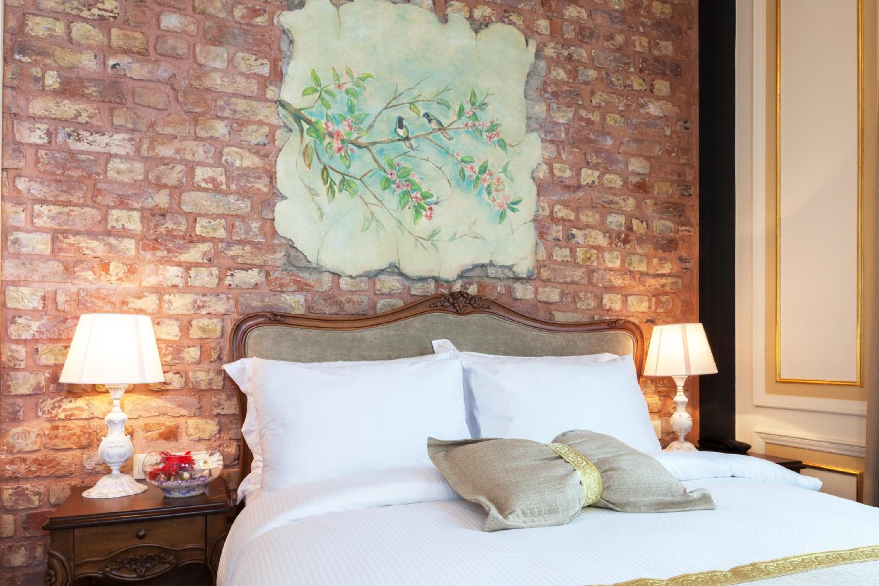 Hotel Pera Parma - Image 14