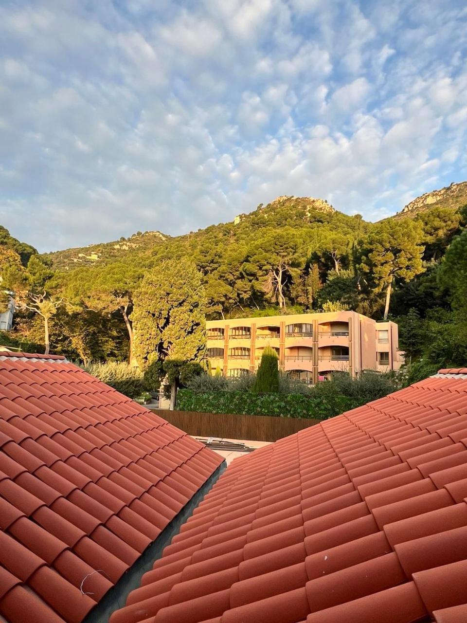 EZE BEACH Residence