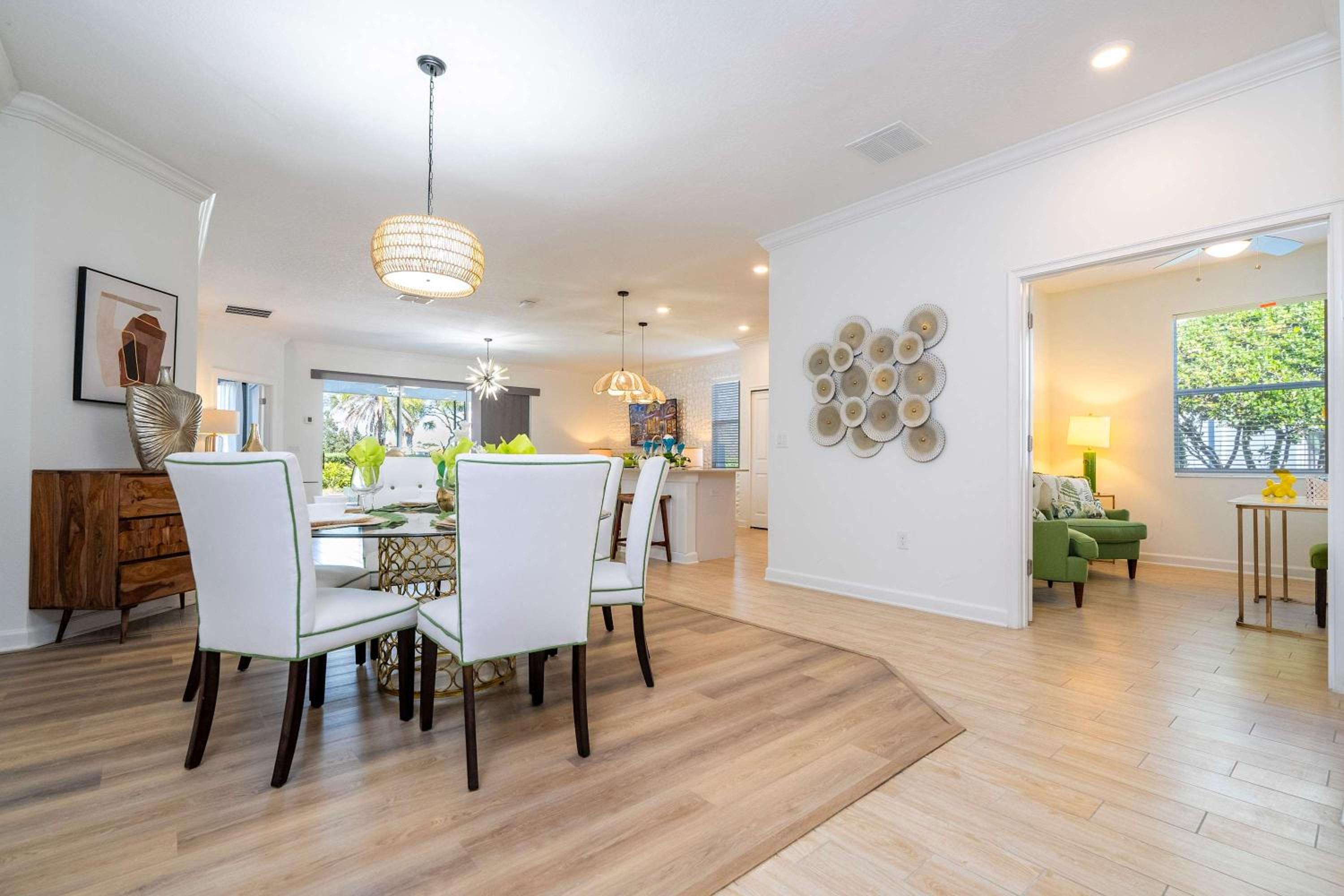Luxurious 4Bd Villa Private Pool & Spa at Champions Gate Resort 9021