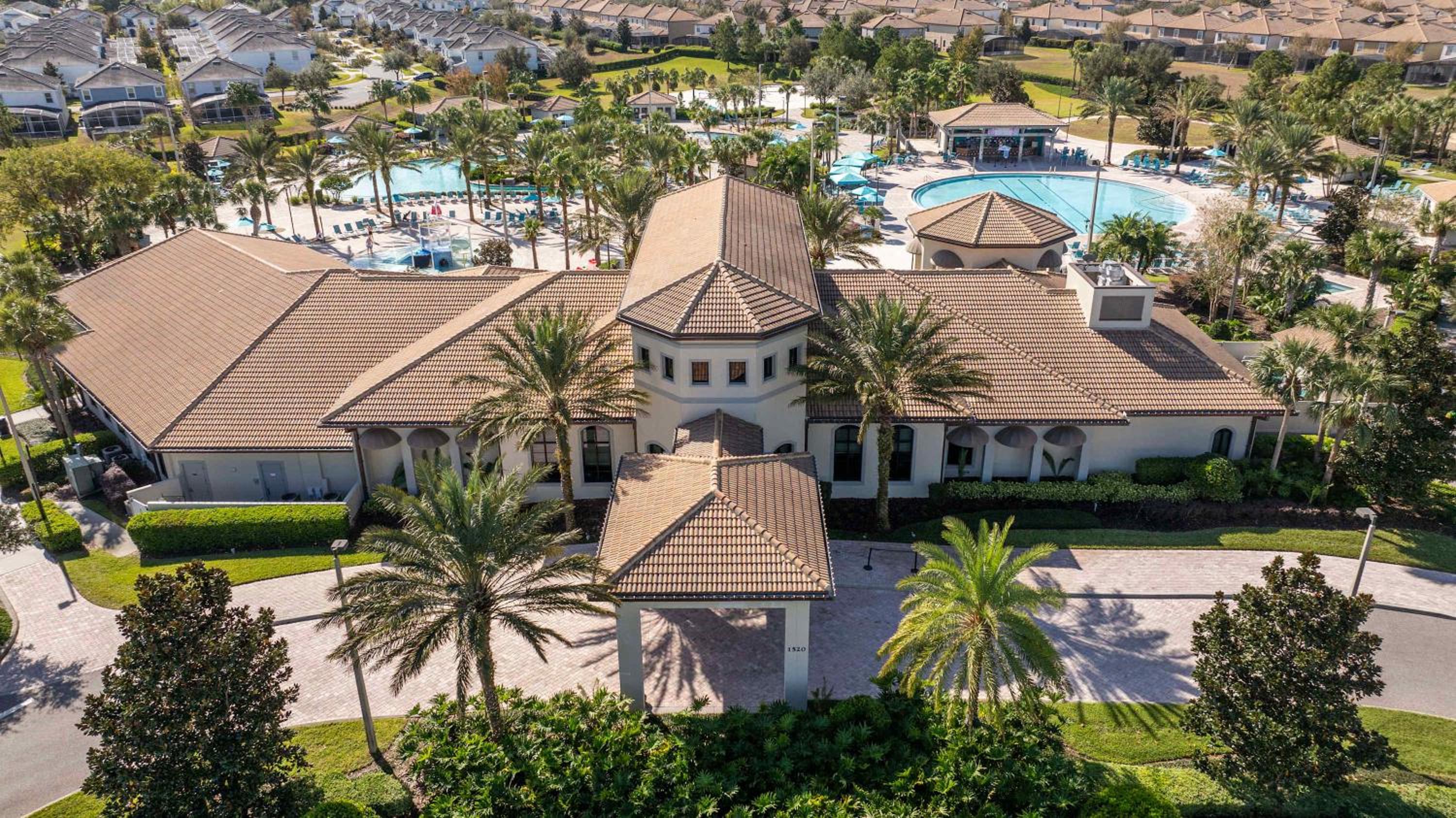 Luxurious 4Bd Villa Private Pool & Spa at Champions Gate Resort 9021
