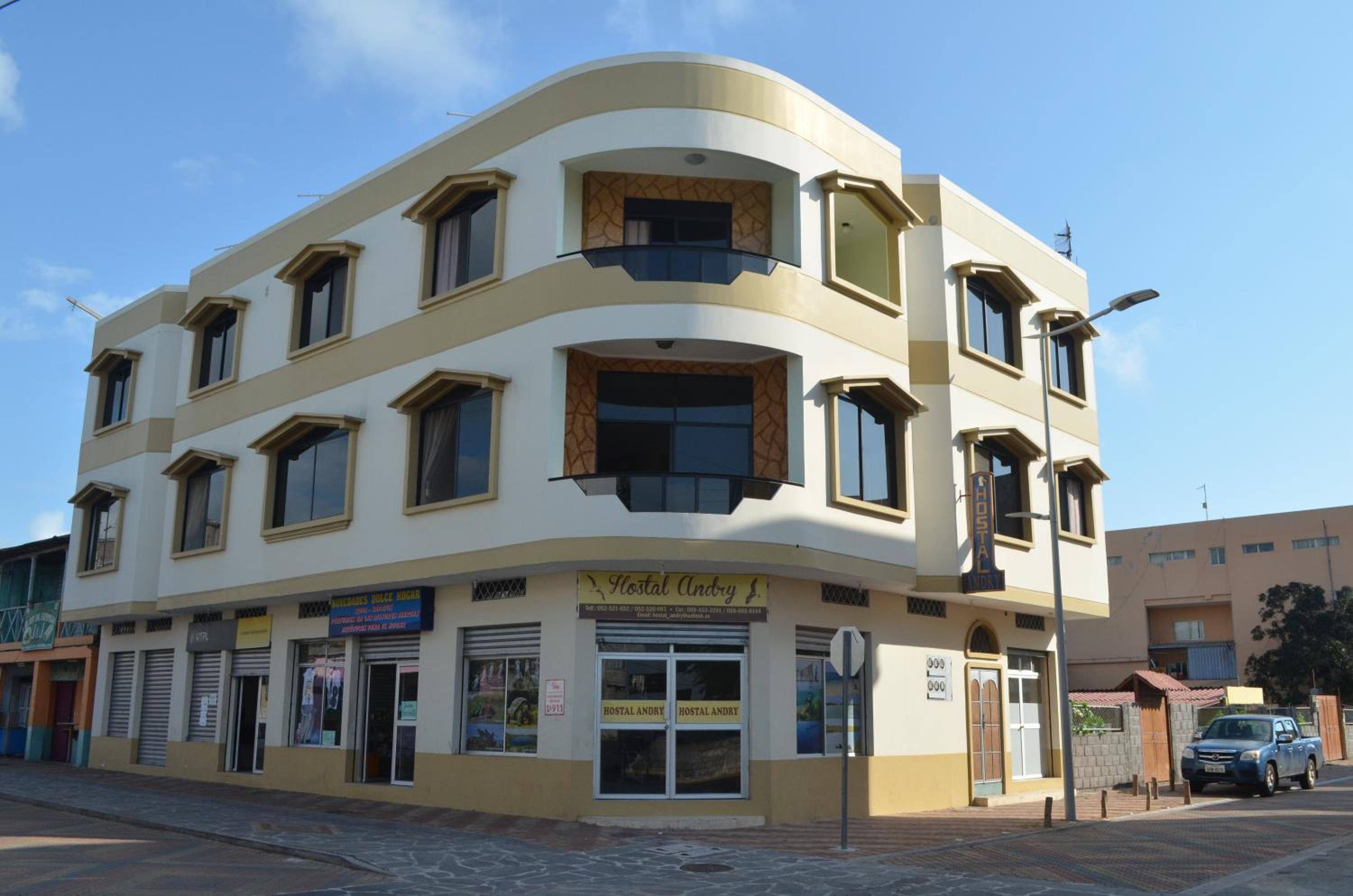 Hostal Andry