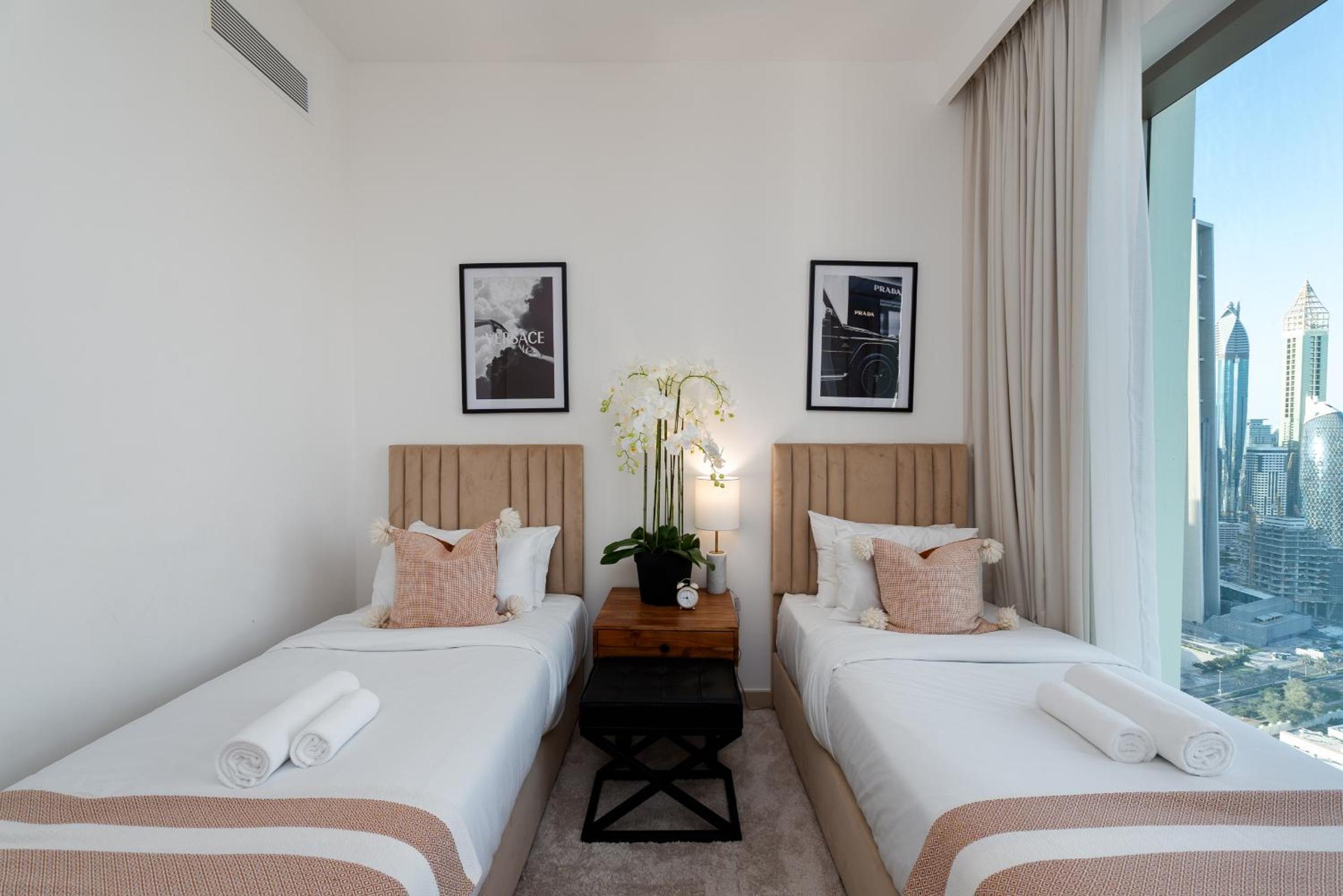 Downtown Views II City View, Downtown Dubai - Mint Stay