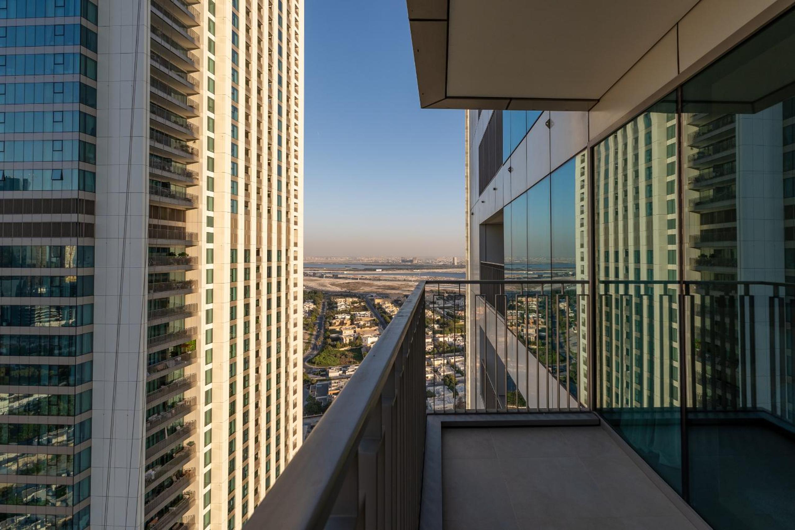 Downtown Views II City View, Downtown Dubai - Mint Stay