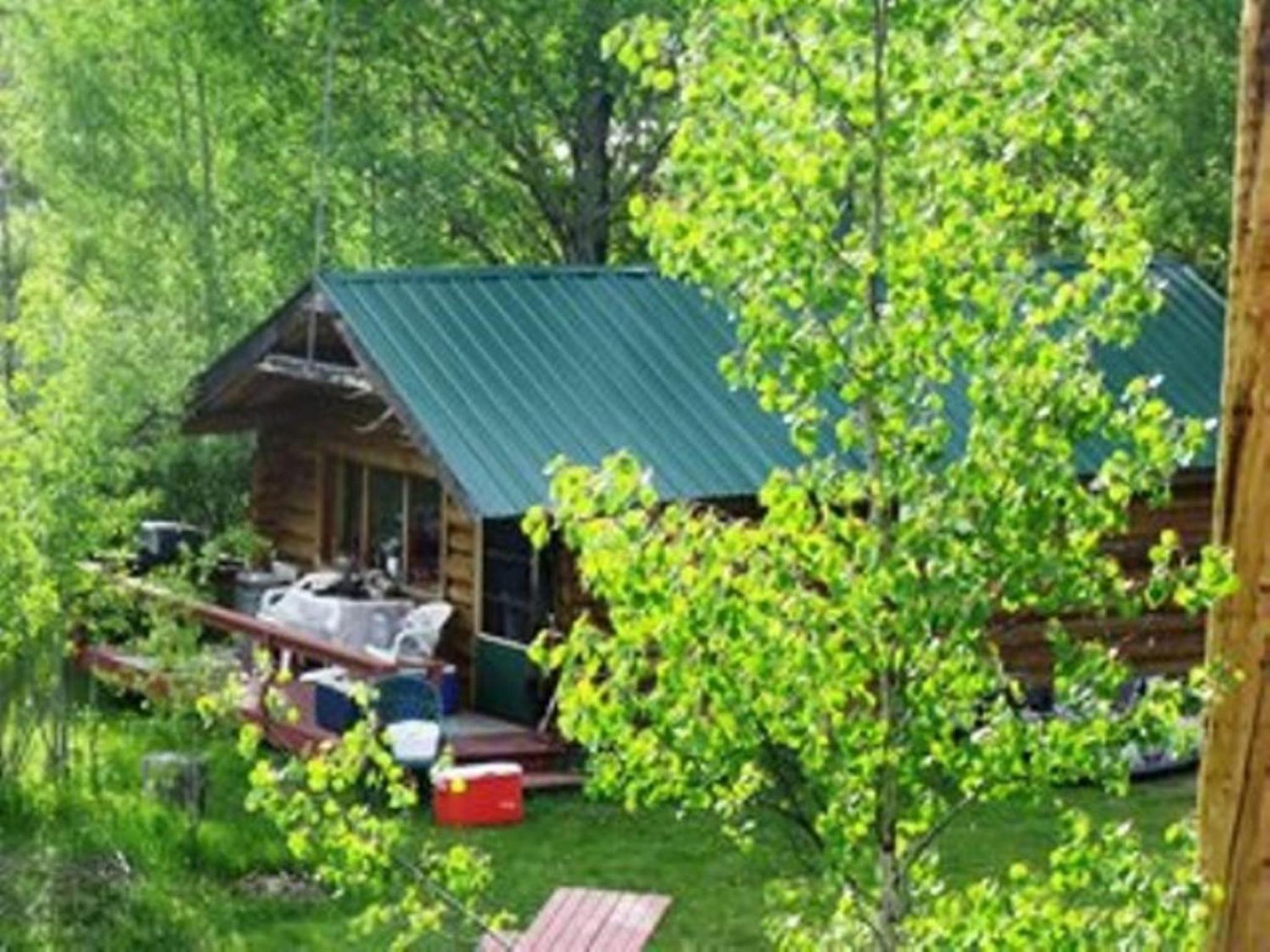 Nimpo Lake Resort view 2