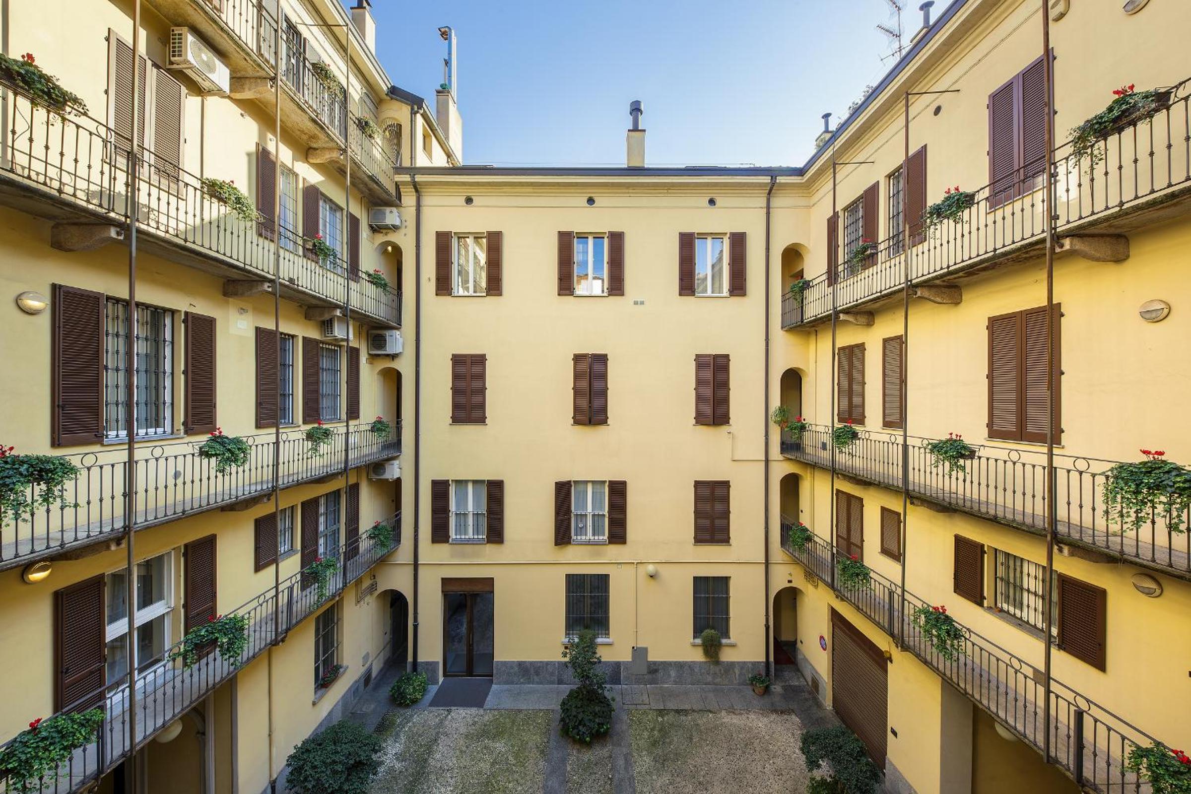 HL Elegant Apartment in Milan, Brera, Porta Venezia