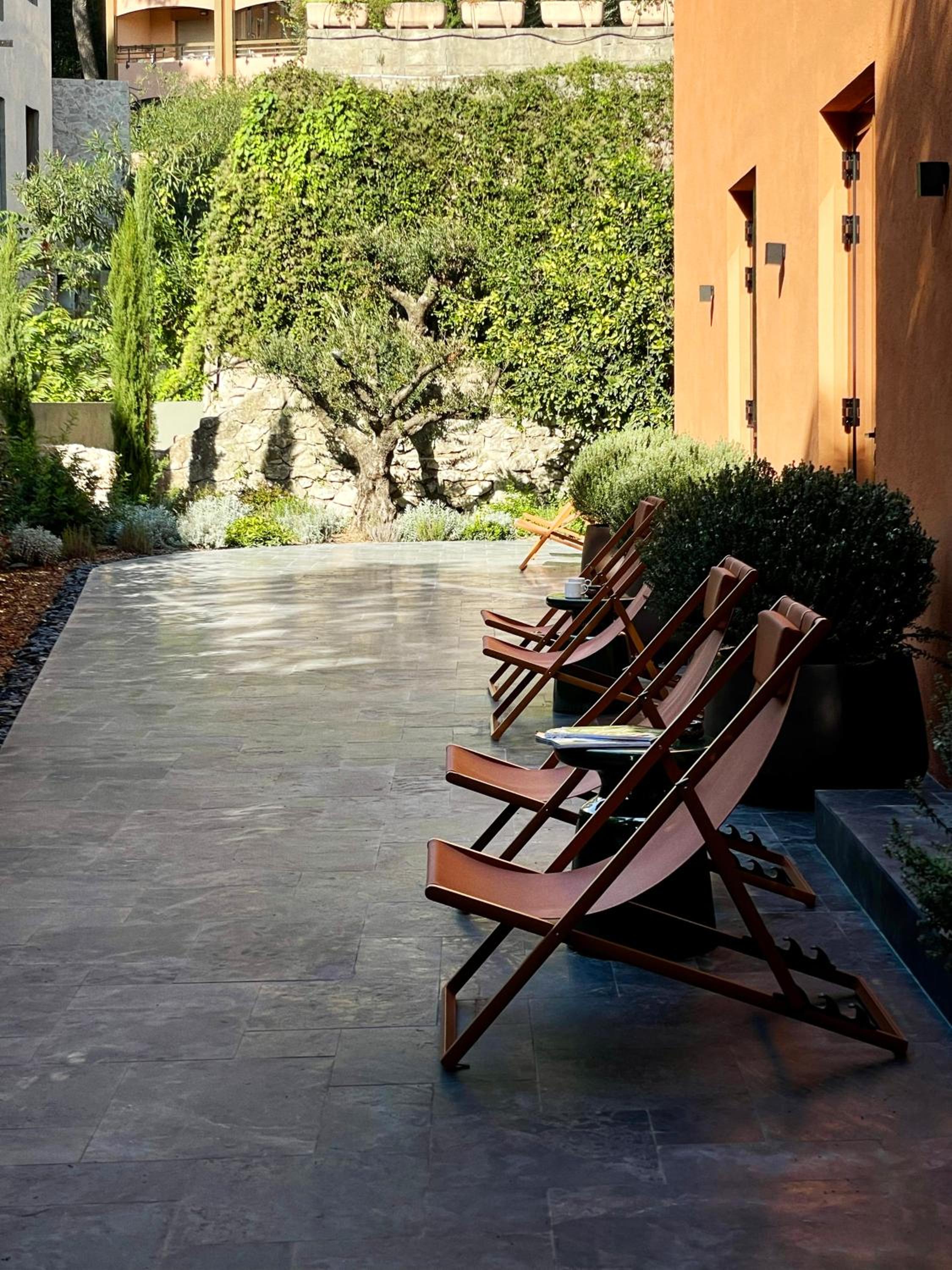 EZE BEACH Residence
