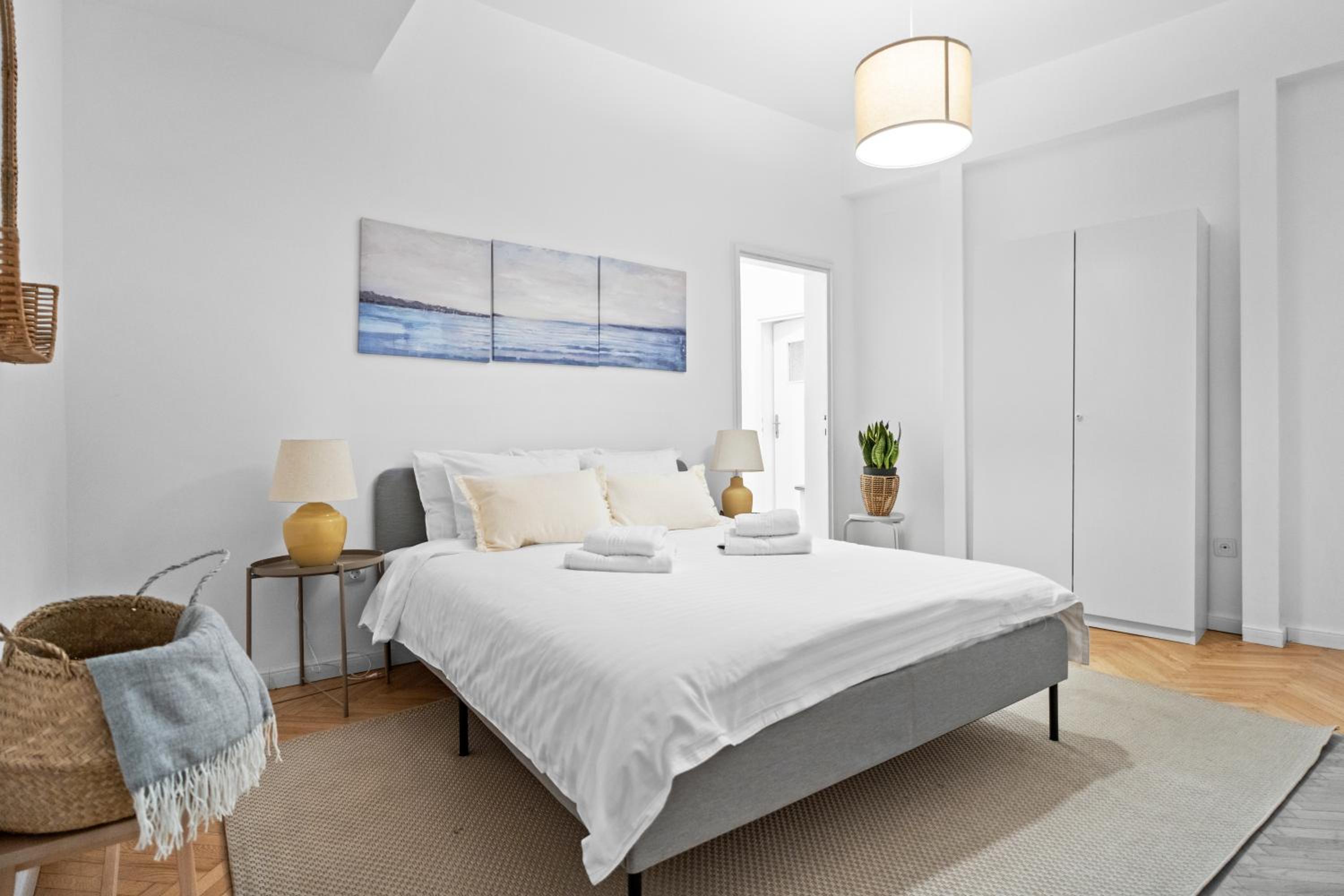 Victory Avenue Gem - Modern & Elegant Apartment