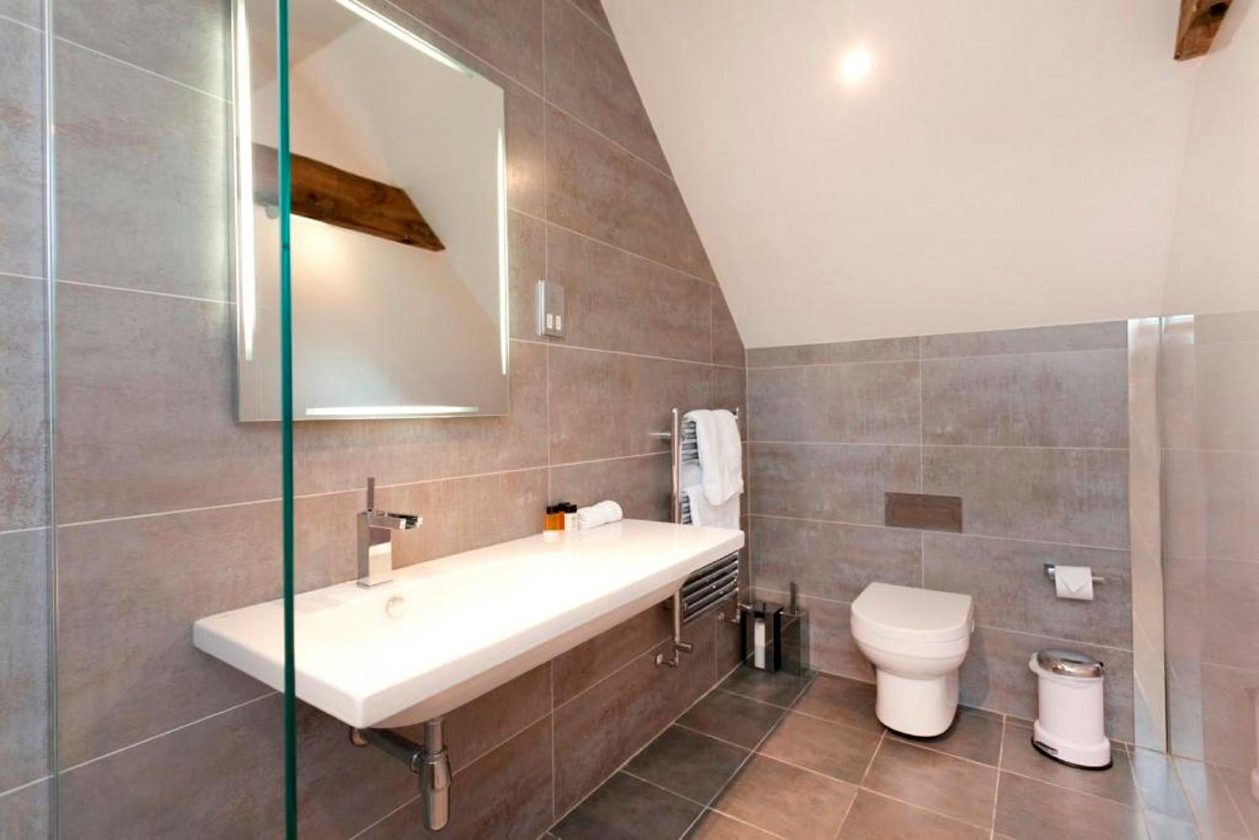 Dbs Serviced Apartments